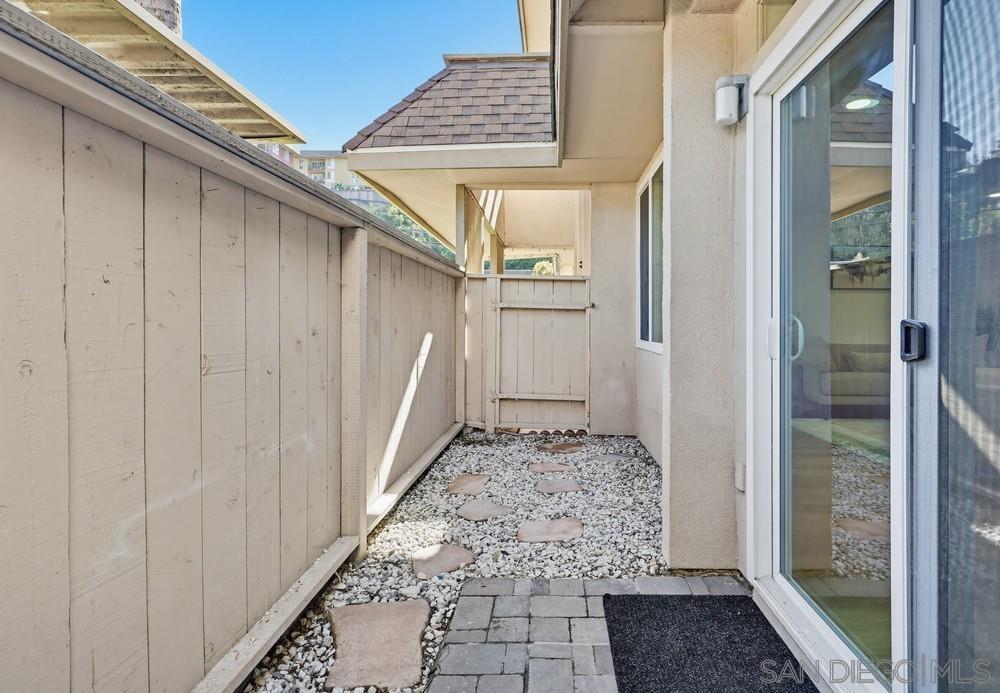 Detail Gallery Image 25 of 58 For 3116  Groton Way  #2,  San Diego,  CA 92110 - 3 Beds | 2 Baths