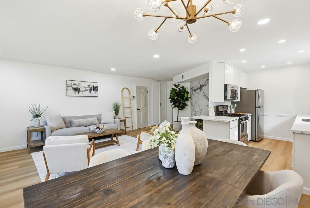 Detail Gallery Image 6 of 58 For 3116  Groton Way  #2,  San Diego,  CA 92110 - 3 Beds | 2 Baths