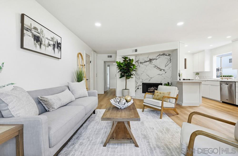 Detail Gallery Image 7 of 58 For 3116  Groton Way  #2,  San Diego,  CA 92110 - 3 Beds | 2 Baths