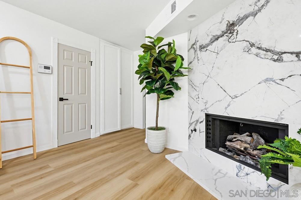 Detail Gallery Image 10 of 58 For 3116  Groton Way  #2,  San Diego,  CA 92110 - 3 Beds | 2 Baths