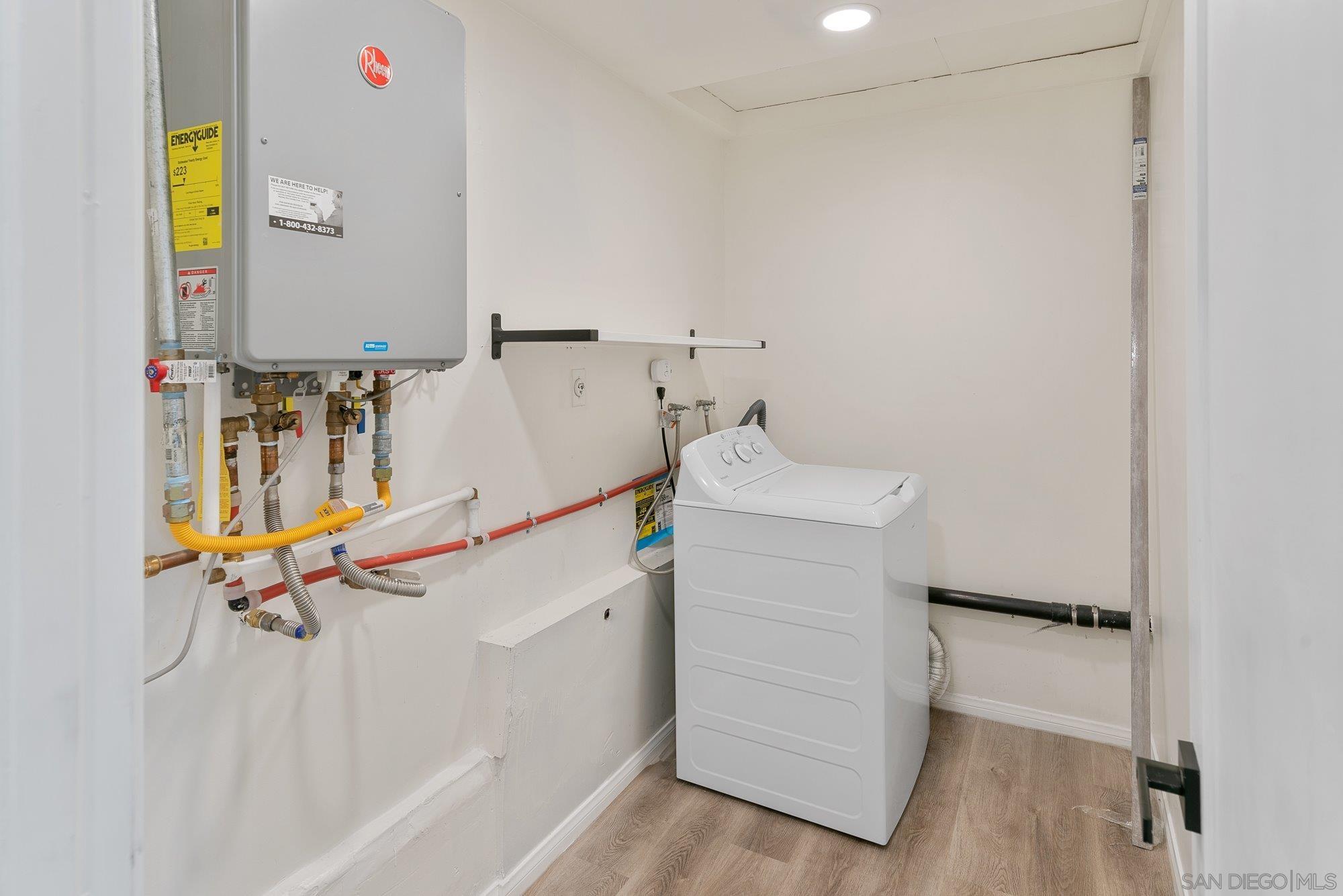 Detail Gallery Image 47 of 64 For 1192  Merritt Dr, El Cajon,  CA 92020 - 3 Beds | 3/1 Baths