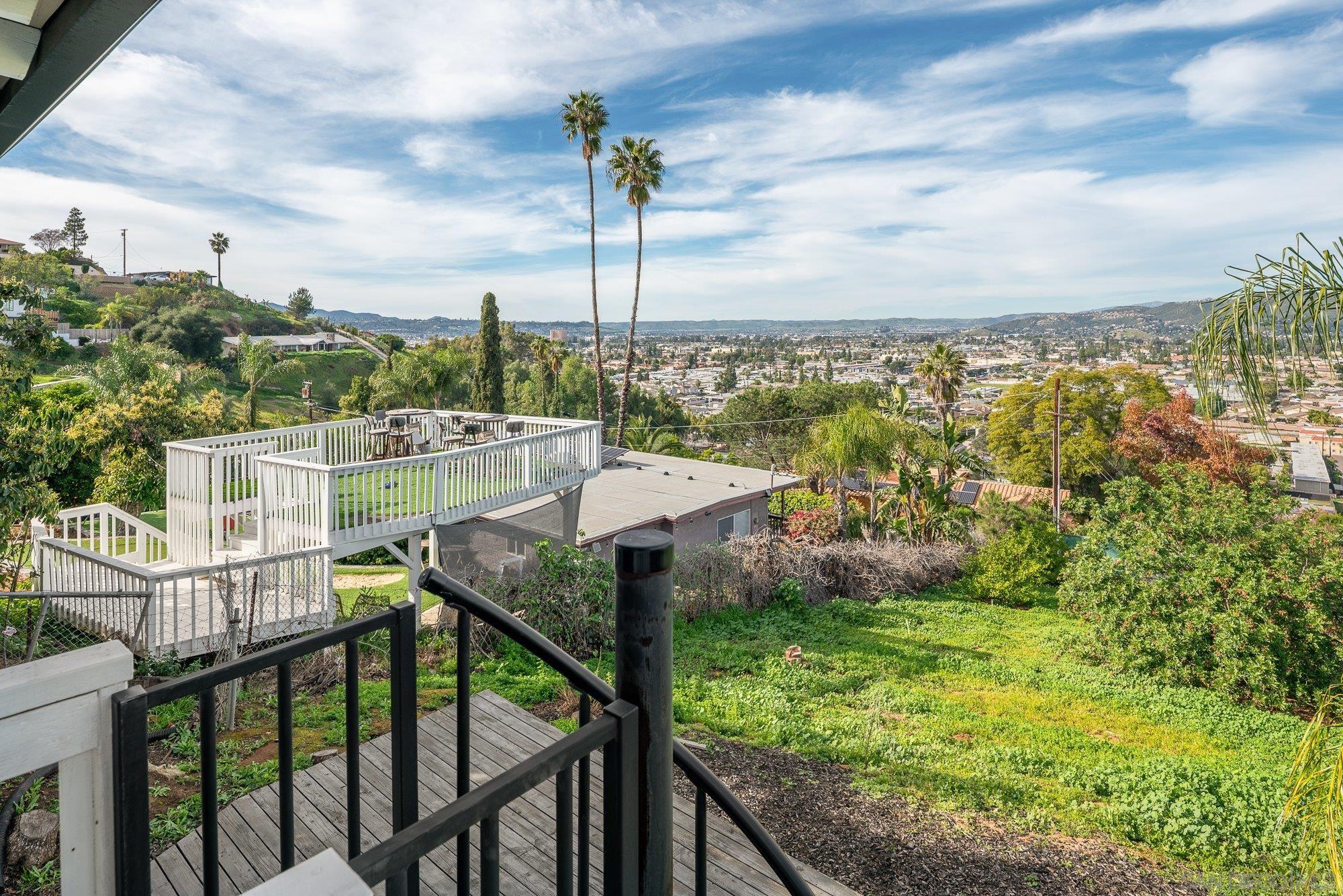 Detail Gallery Image 49 of 64 For 1192  Merritt Dr, El Cajon,  CA 92020 - 3 Beds | 3/1 Baths