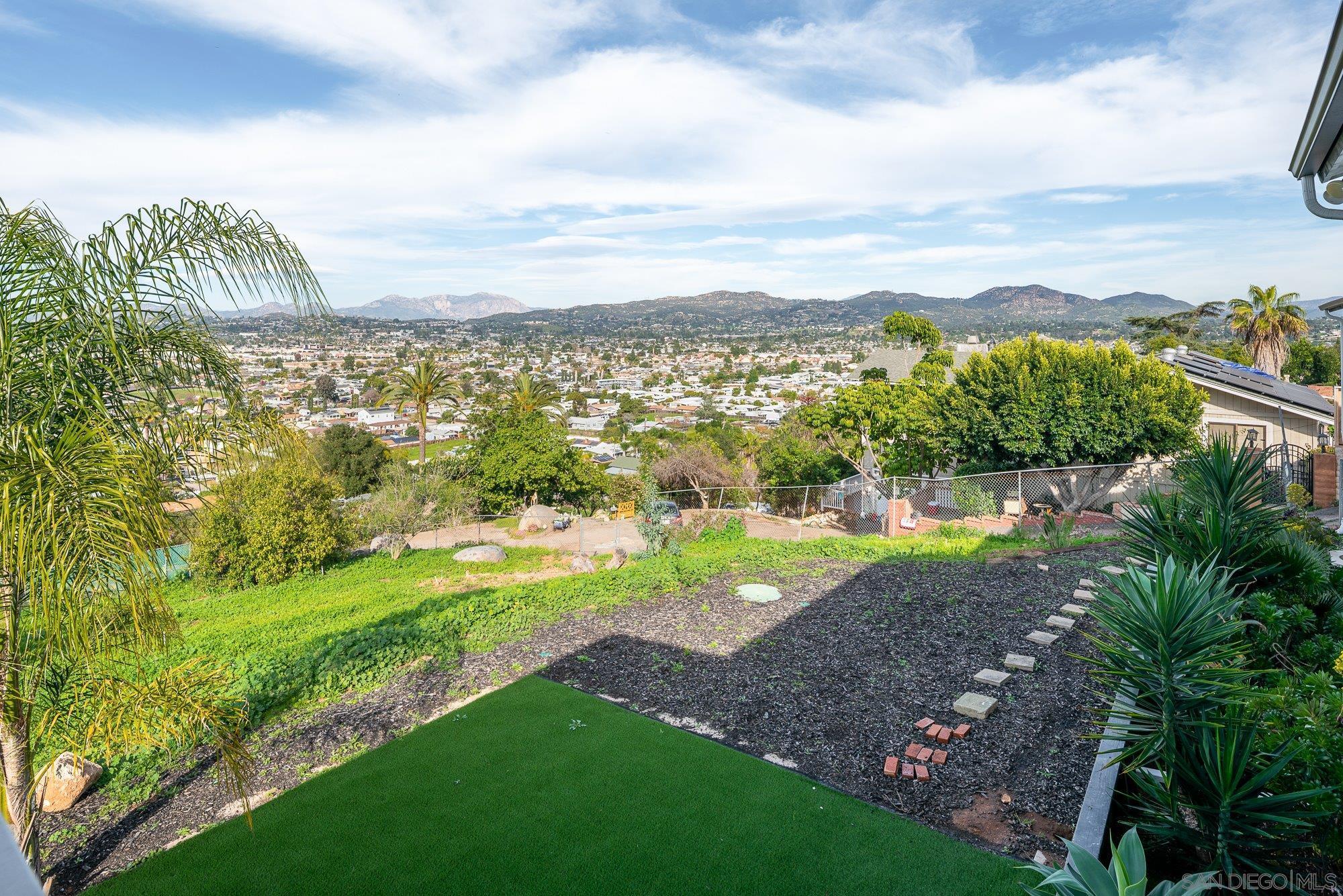 Detail Gallery Image 53 of 64 For 1192  Merritt Dr, El Cajon,  CA 92020 - 3 Beds | 3/1 Baths
