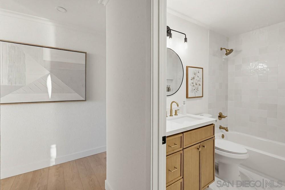 Detail Gallery Image 15 of 26 For 5015  Santa Cruz Ave  #209,  San Diego,  CA 92107 - 1 Beds | 1 Baths