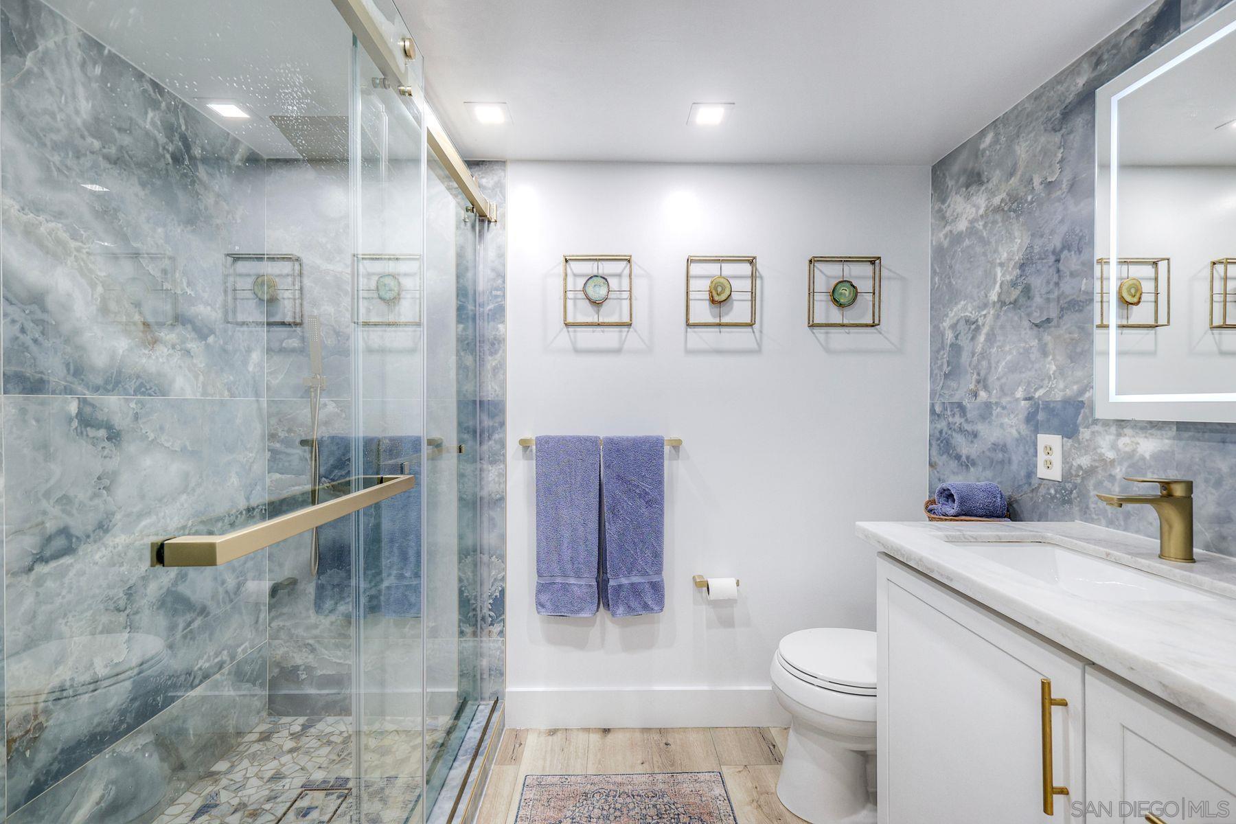 Detail Gallery Image 13 of 29 For 2240  Hartford St., San Diego,  CA 92110 - 4 Beds | 2/1 Baths