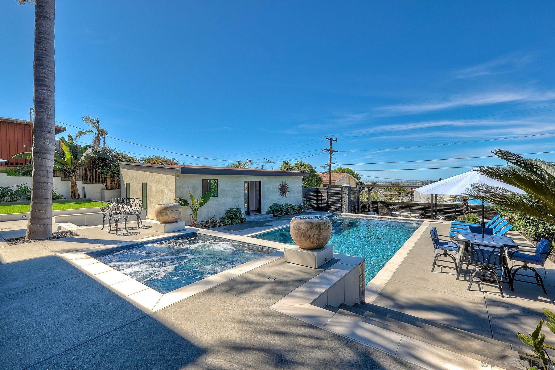 Detail Gallery Image 18 of 29 For 2240  Hartford St., San Diego,  CA 92110 - 4 Beds | 2/1 Baths