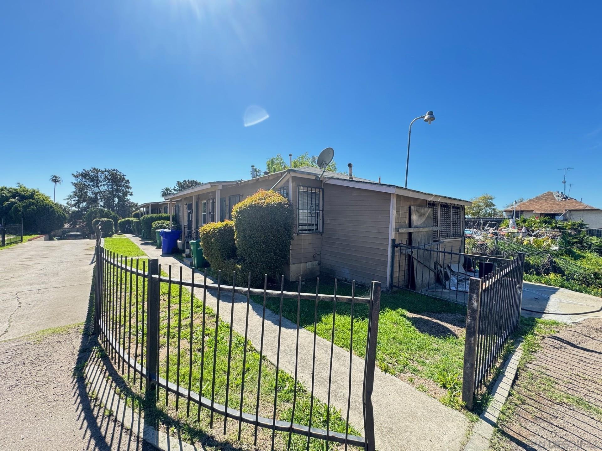 Detail Gallery Image 4 of 5 For 5402-8  Churchward St, San Diego,  CA 92114 - – Beds | – Baths