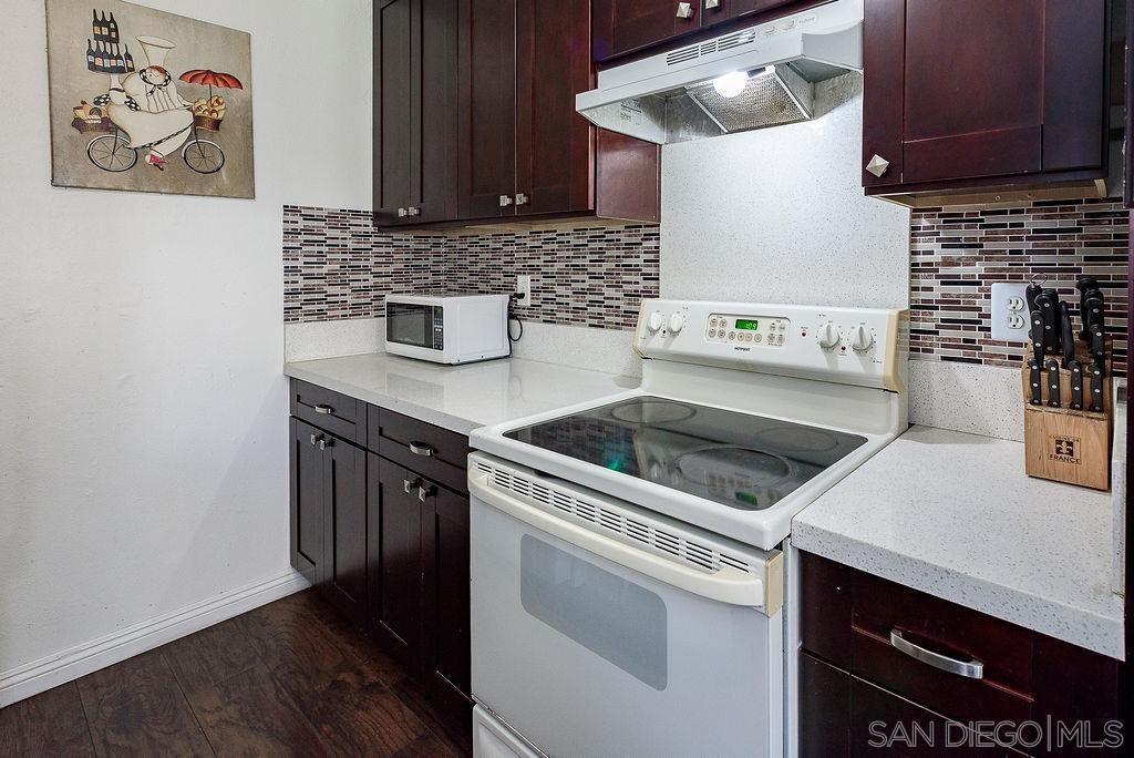 Detail Gallery Image 8 of 26 For 9855  Mission Greens Ct  #3,  Santee,  CA 92071 - 2 Beds | 1 Baths