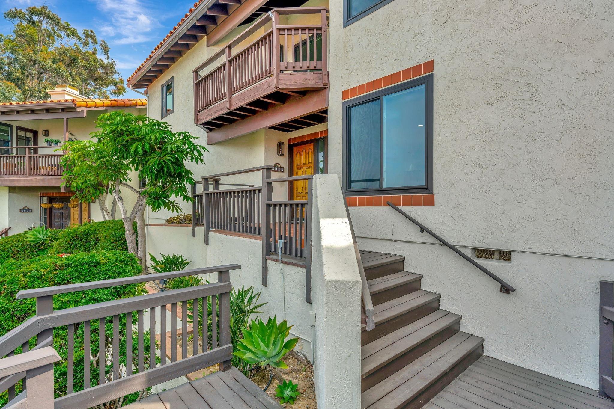 Detail Gallery Image 3 of 39 For 4016  Ampudia, San Diego,  CA 92110 - 3 Beds | 2/1 Baths