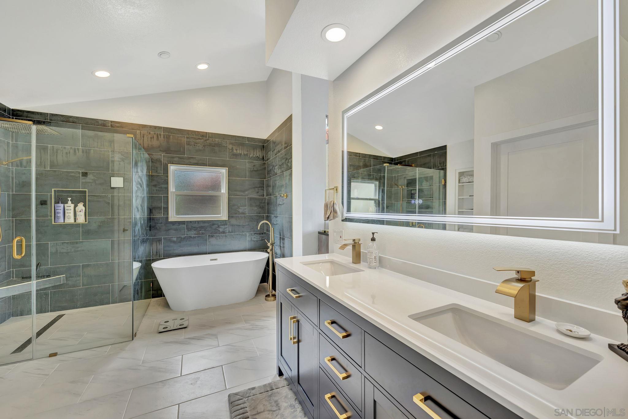 Detail Gallery Image 32 of 39 For 4016  Ampudia, San Diego,  CA 92110 - 3 Beds | 2/1 Baths