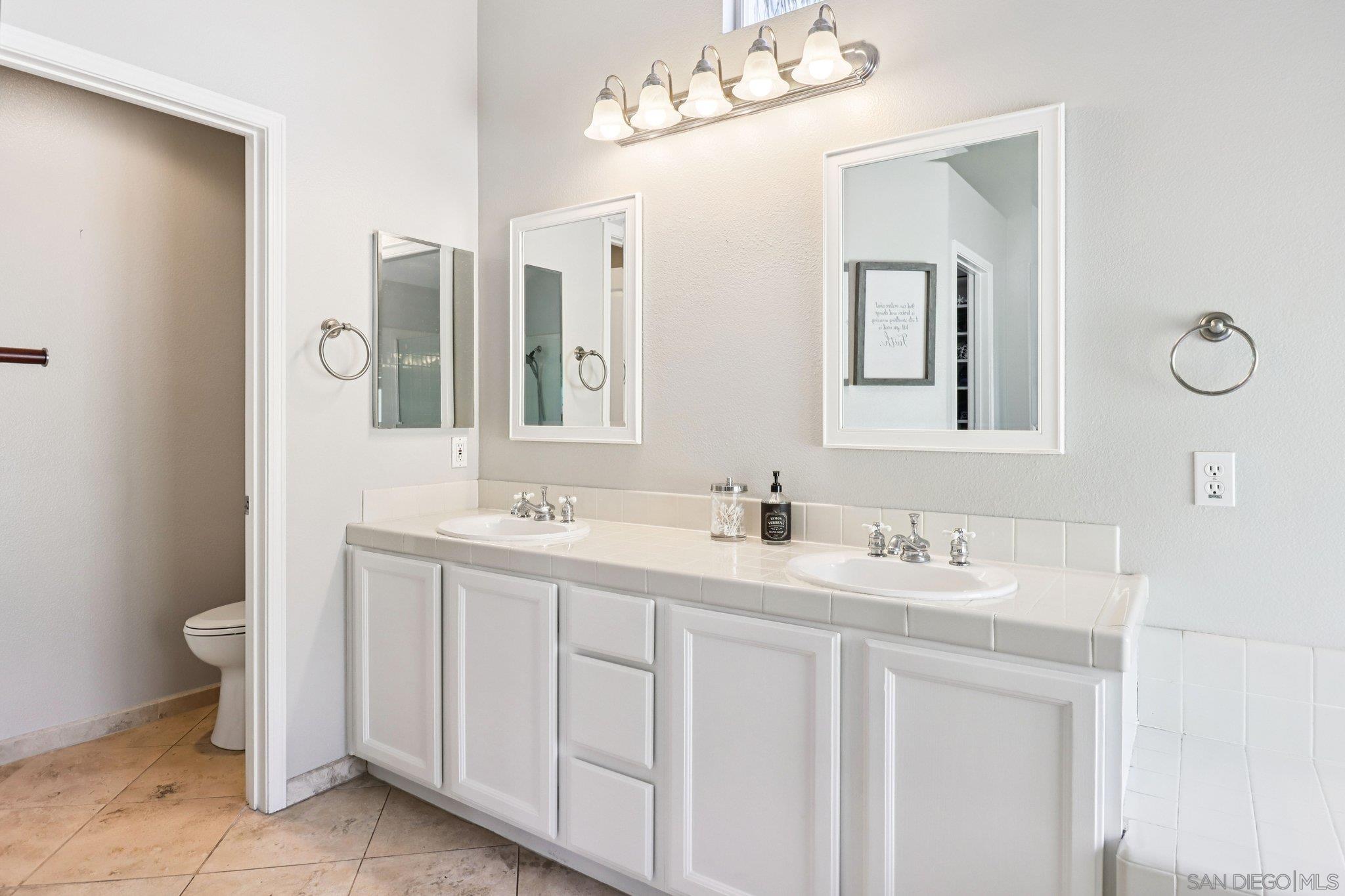 Detail Gallery Image 31 of 50 For 2904  Avenida Valera, Carlsbad,  CA 92009 - 4 Beds | 3 Baths