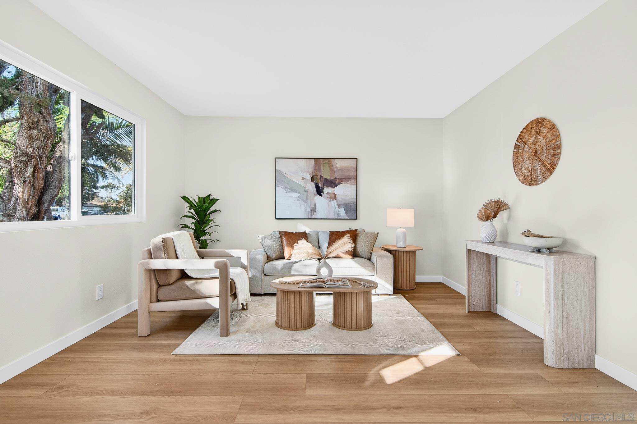 Front Image Thumbnail for SD260004655