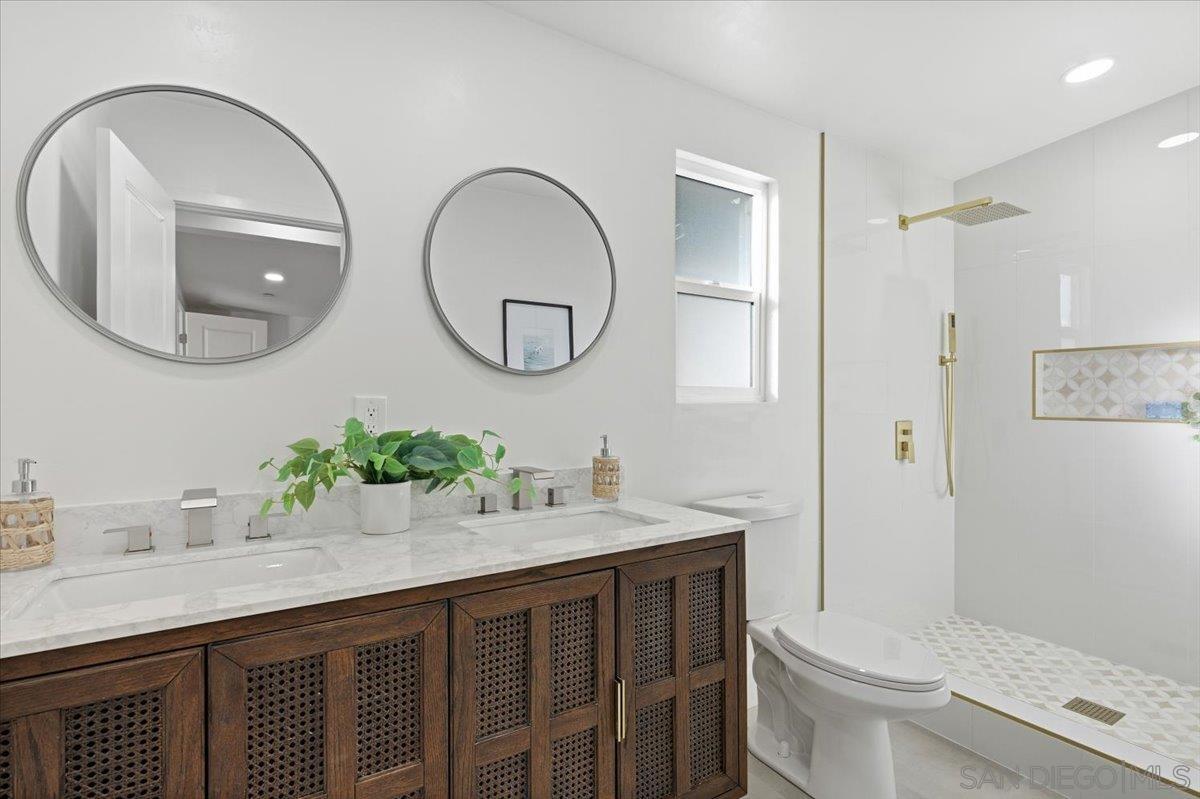 Detail Gallery Image 9 of 18 For 4970  Mable Way, San Diego,  CA 92117 - 4 Beds | 2 Baths