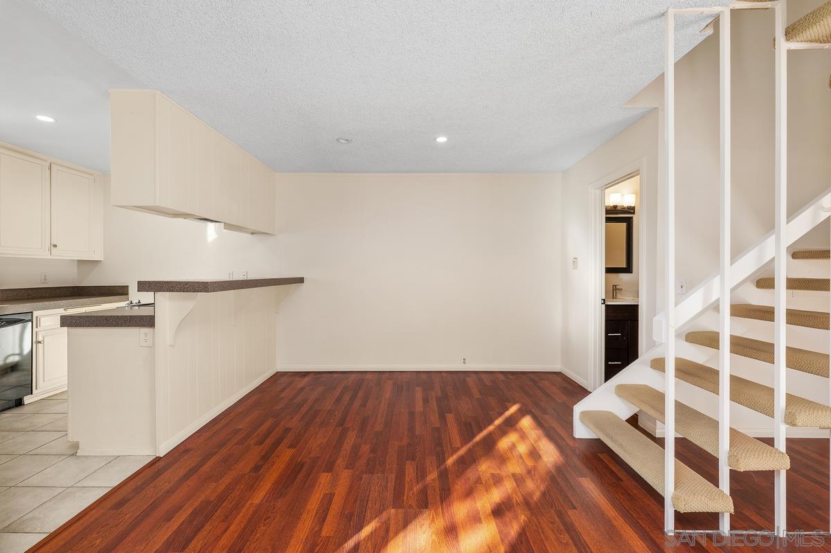 Detail Gallery Image 10 of 27 For 9640  Caminito Del Feliz, San Diego,  CA 92121 - 3 Beds | 1/1 Baths