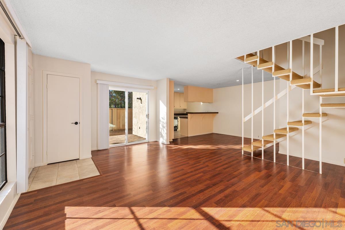 Detail Gallery Image 7 of 27 For 9640  Caminito Del Feliz, San Diego,  CA 92121 - 3 Beds | 1/1 Baths