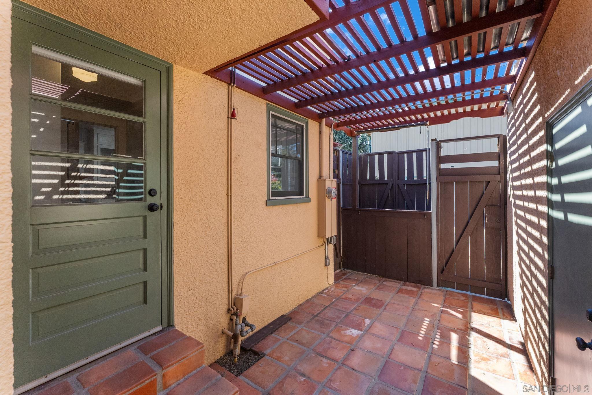 Detail Gallery Image 20 of 34 For 4202  Madison Avenue, San Diego,  CA 92116 - 3 Beds | 1 Baths