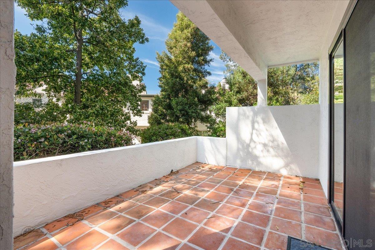 Detail Gallery Image 25 of 32 For 1496  Camino Lujan, San Diego,  CA 92111 - 3 Beds | 2/1 Baths