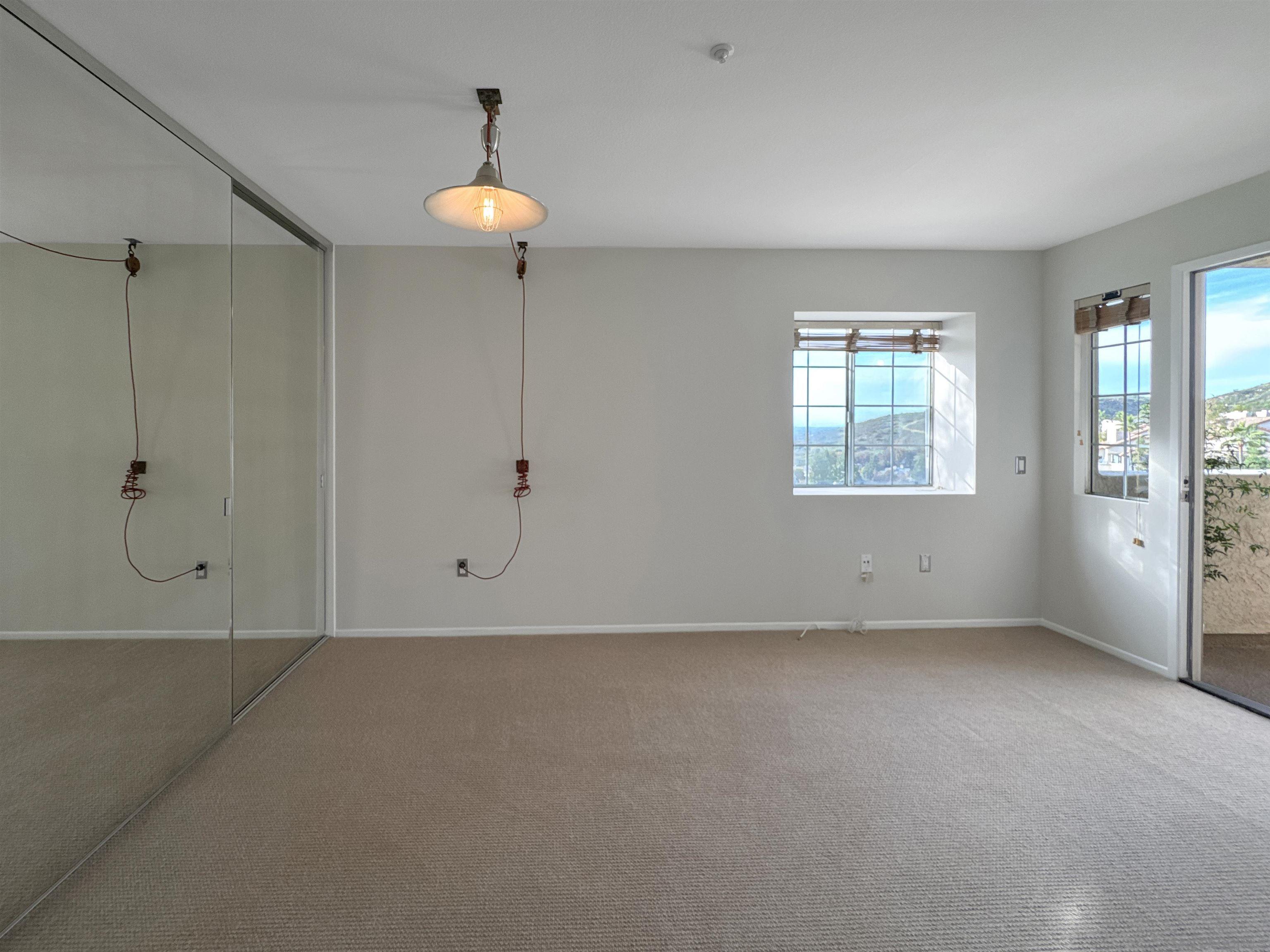 Detail Gallery Image 13 of 22 For 11285  Affinity Ct  #124,  San Diego,  CA 92131 - 3 Beds | 2 Baths