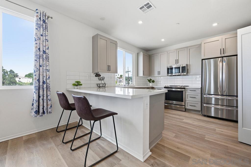 Detail Gallery Image 12 of 32 For 5270  San Bernardo Ter, San Diego,  CA 92114 - 4 Beds | 2/1 Baths