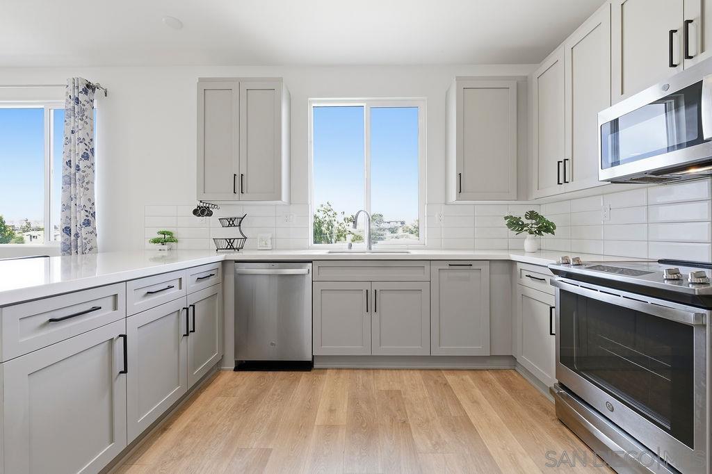 Detail Gallery Image 14 of 32 For 5270  San Bernardo Ter, San Diego,  CA 92114 - 4 Beds | 2/1 Baths