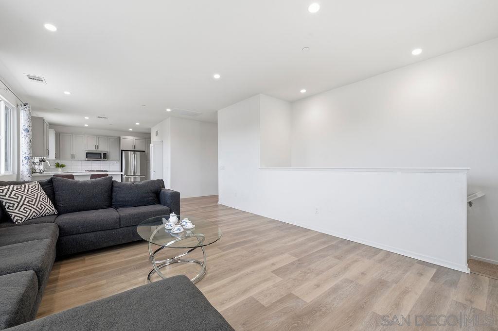 Detail Gallery Image 20 of 32 For 5270  San Bernardo Ter, San Diego,  CA 92114 - 4 Beds | 2/1 Baths