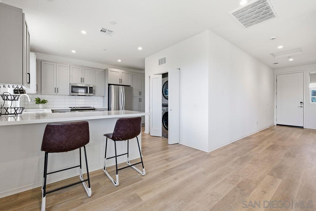 Detail Gallery Image 21 of 32 For 5270  San Bernardo Ter, San Diego,  CA 92114 - 4 Beds | 2/1 Baths