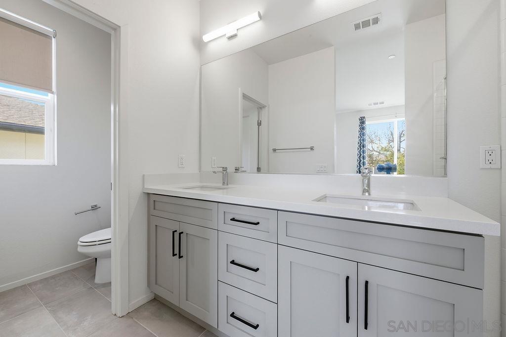 Detail Gallery Image 8 of 32 For 5270  San Bernardo Ter, San Diego,  CA 92114 - 4 Beds | 2/1 Baths