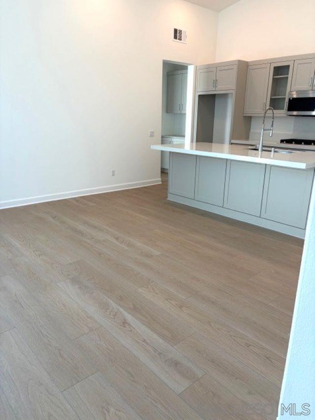 Detail Gallery Image 12 of 38 For 12482  Miranda Way, San Diego,  CA 92129 - 2 Beds | 2 Baths