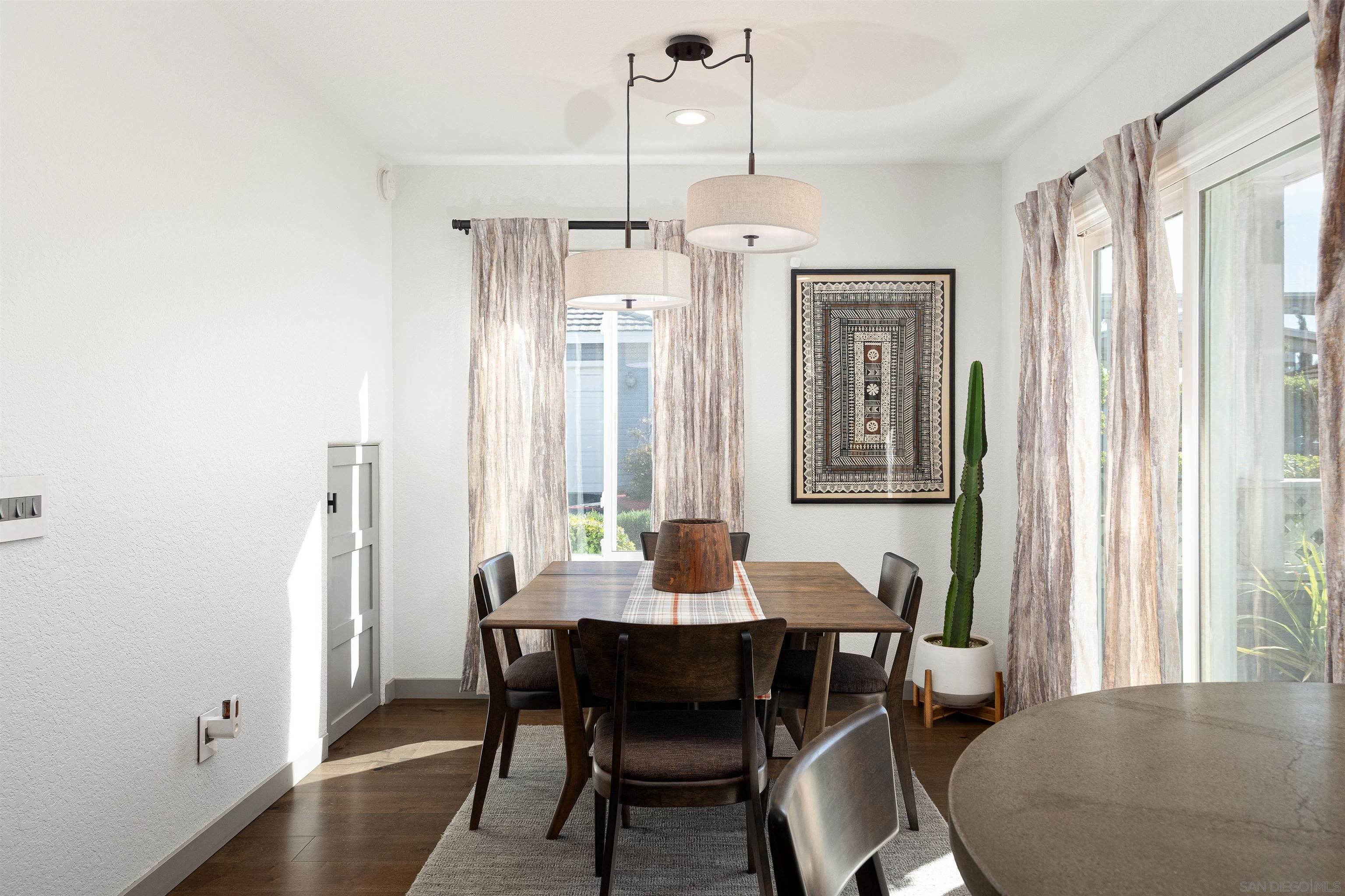 Detail Gallery Image 5 of 22 For 13947  Midland Rd., Poway,  CA 92064 - 3 Beds | 2/1 Baths