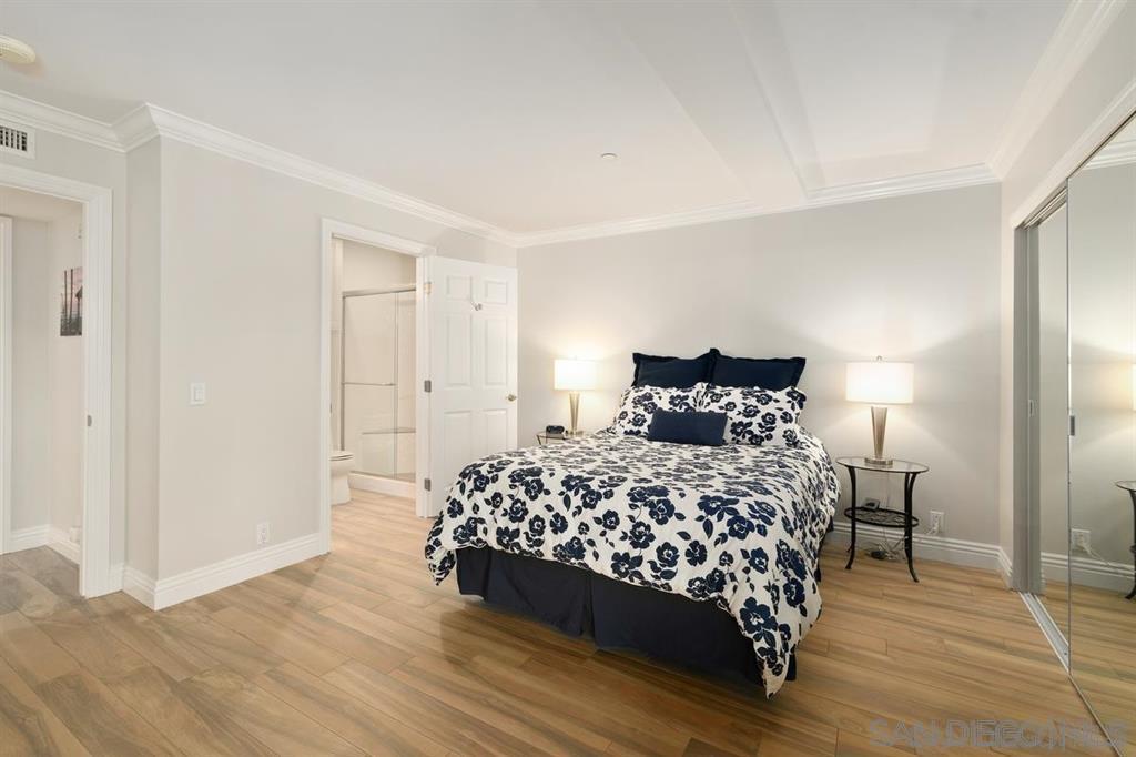 Detail Gallery Image 17 of 24 For 7509  Draper Ave  200, La Jolla,  CA 92037 - 2 Beds | 2 Baths