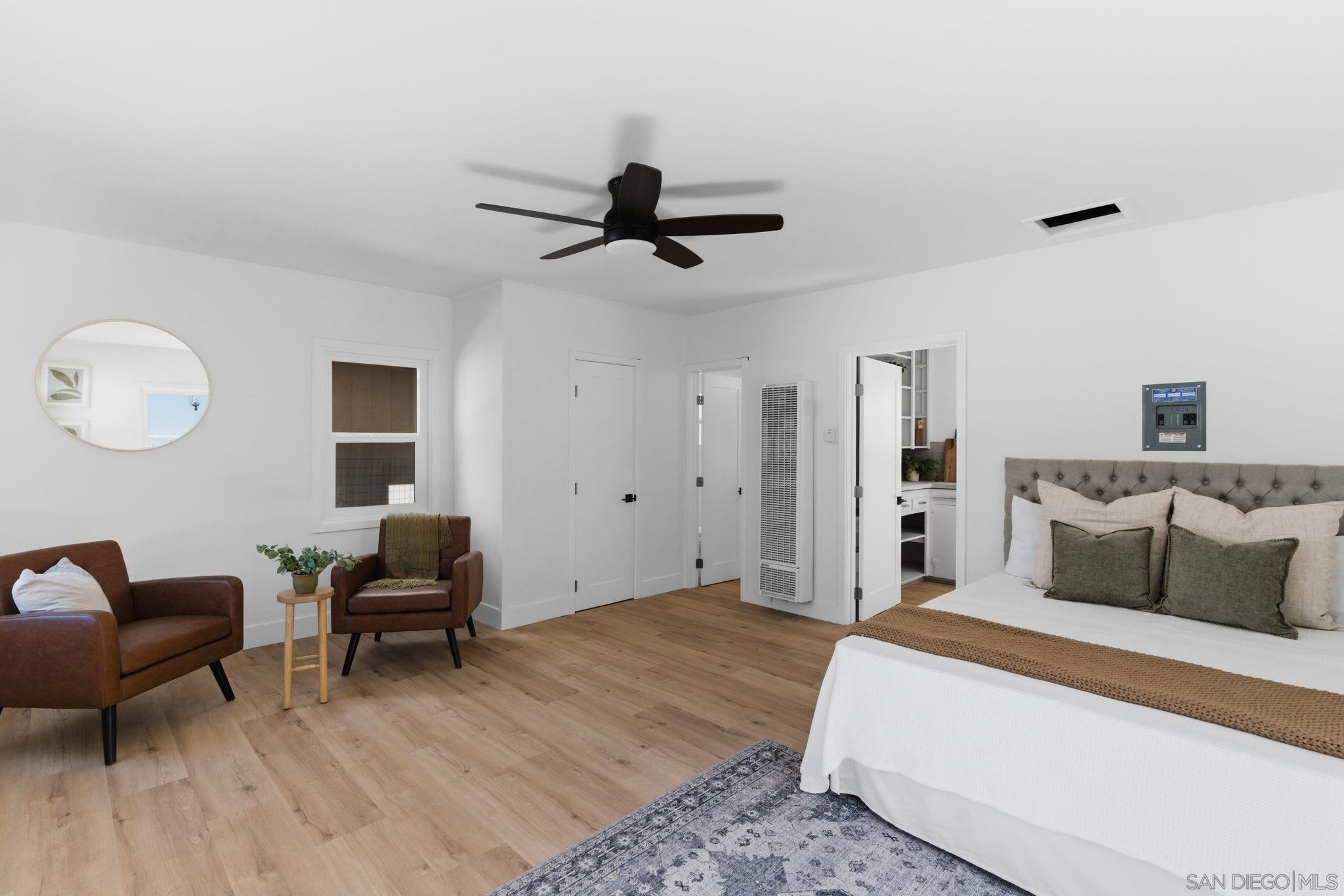 Detail Gallery Image 27 of 37 For 713-719  D Avenue, Coronado,  CA 92118 - 4 Beds | 2/1 Baths