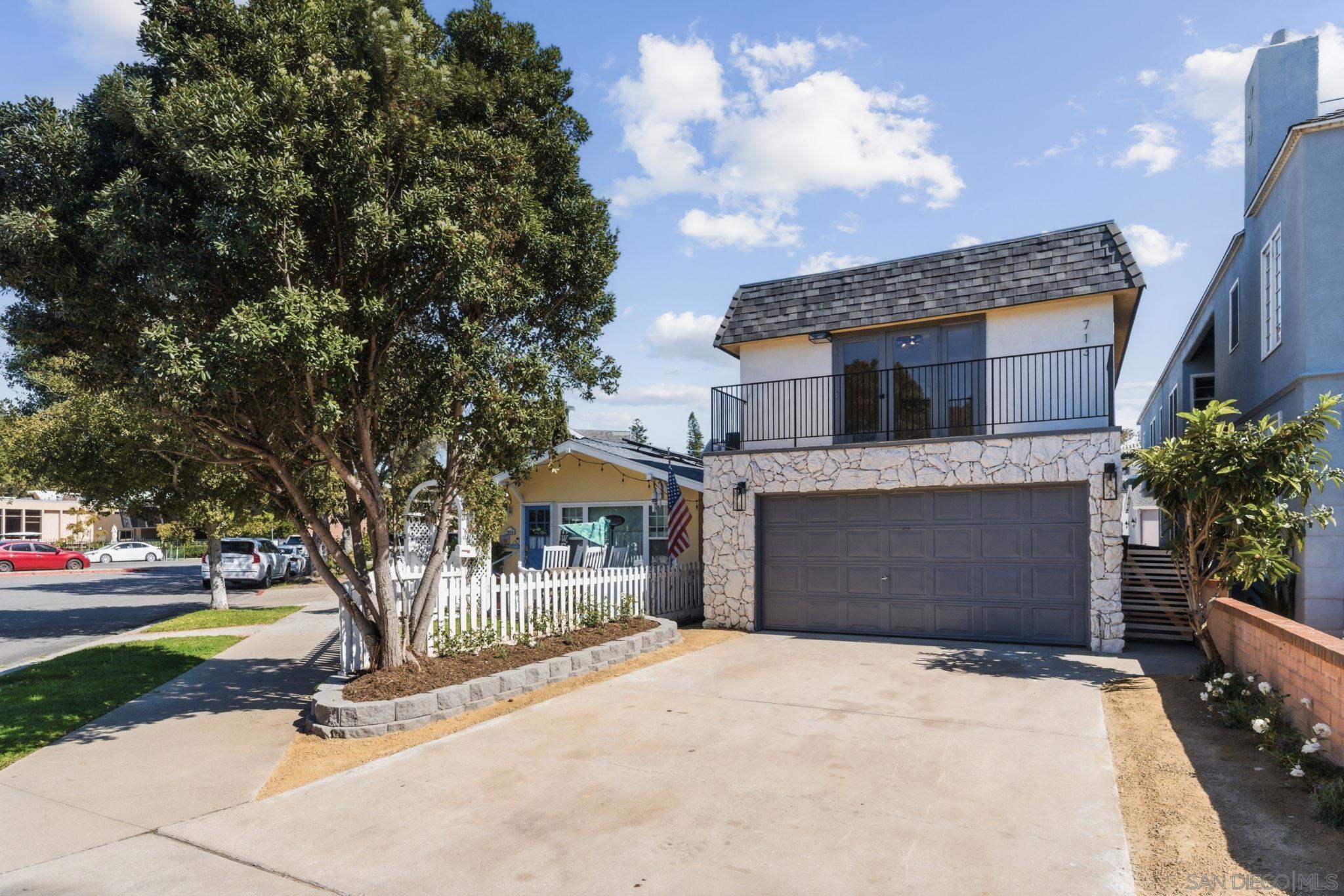 Detail Gallery Image 32 of 37 For 713-719  D Avenue, Coronado,  CA 92118 - 4 Beds | 2/1 Baths