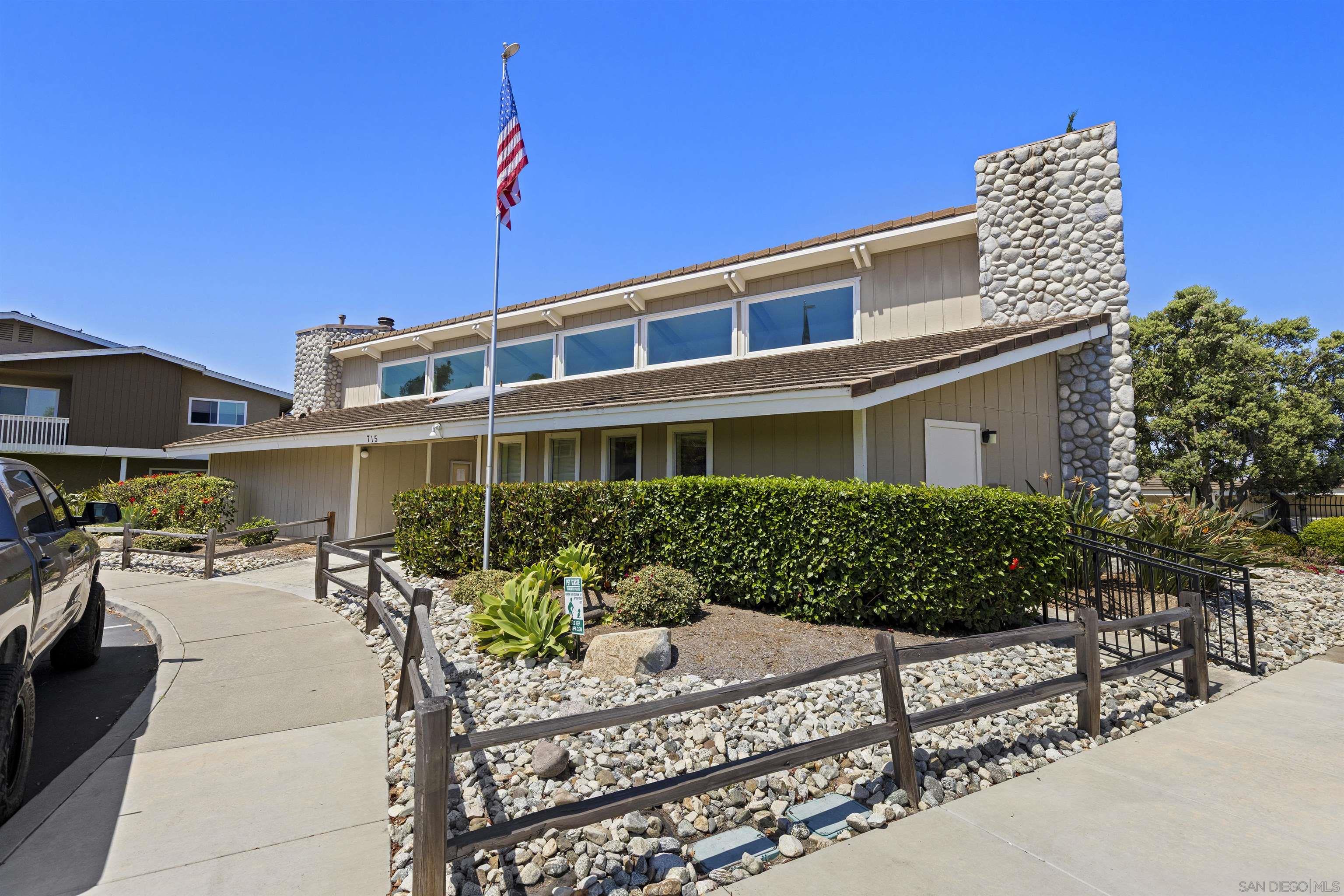 Detail Gallery Image 30 of 34 For 741  Vista Grande Way  #313,  Oceanside,  CA 92057 - 3 Beds | 2 Baths