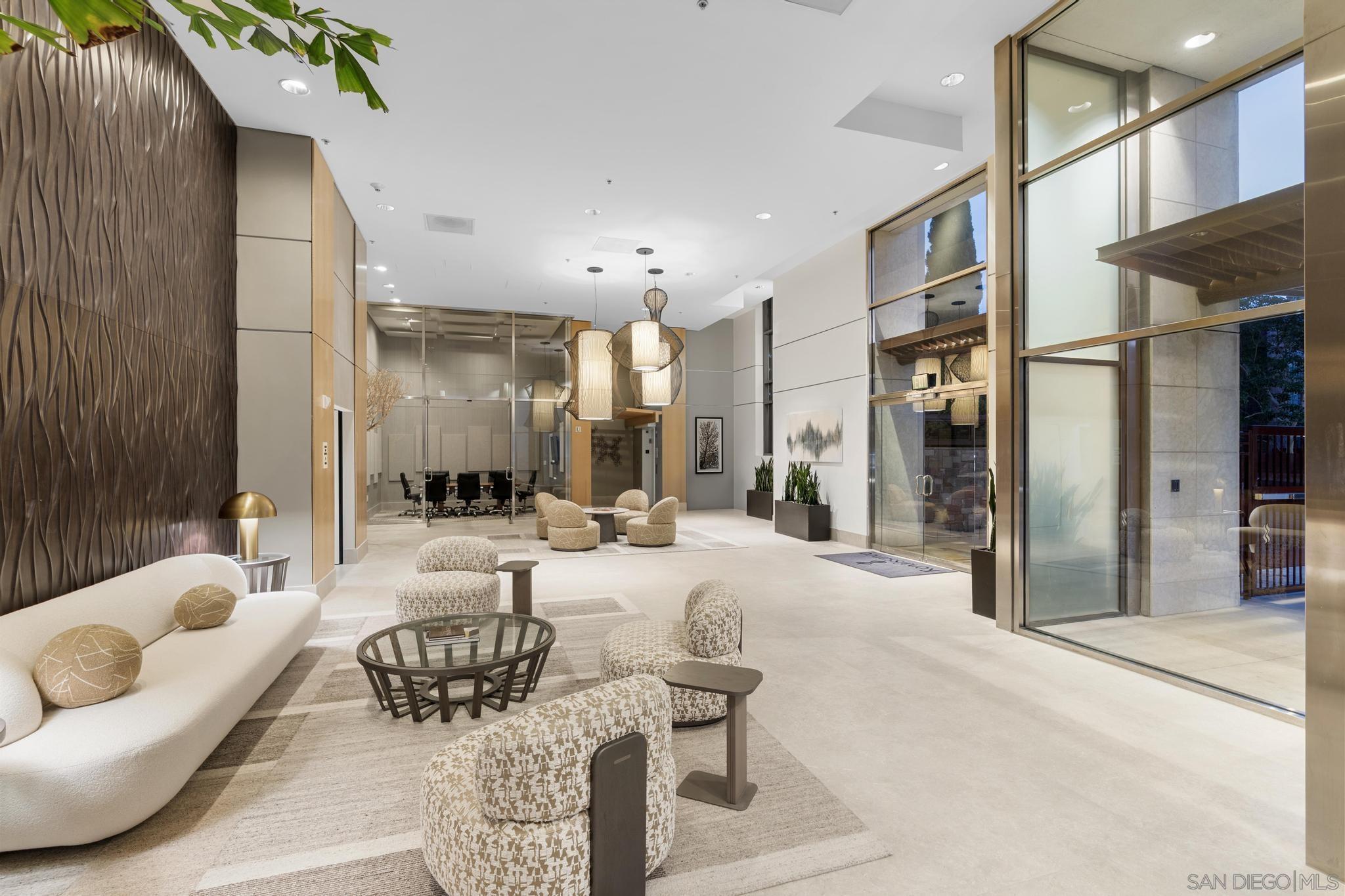 Detail Gallery Image 33 of 52 For 645  Front St  #1604,  San Diego,  CA 92101 - 1 Beds | 2 Baths