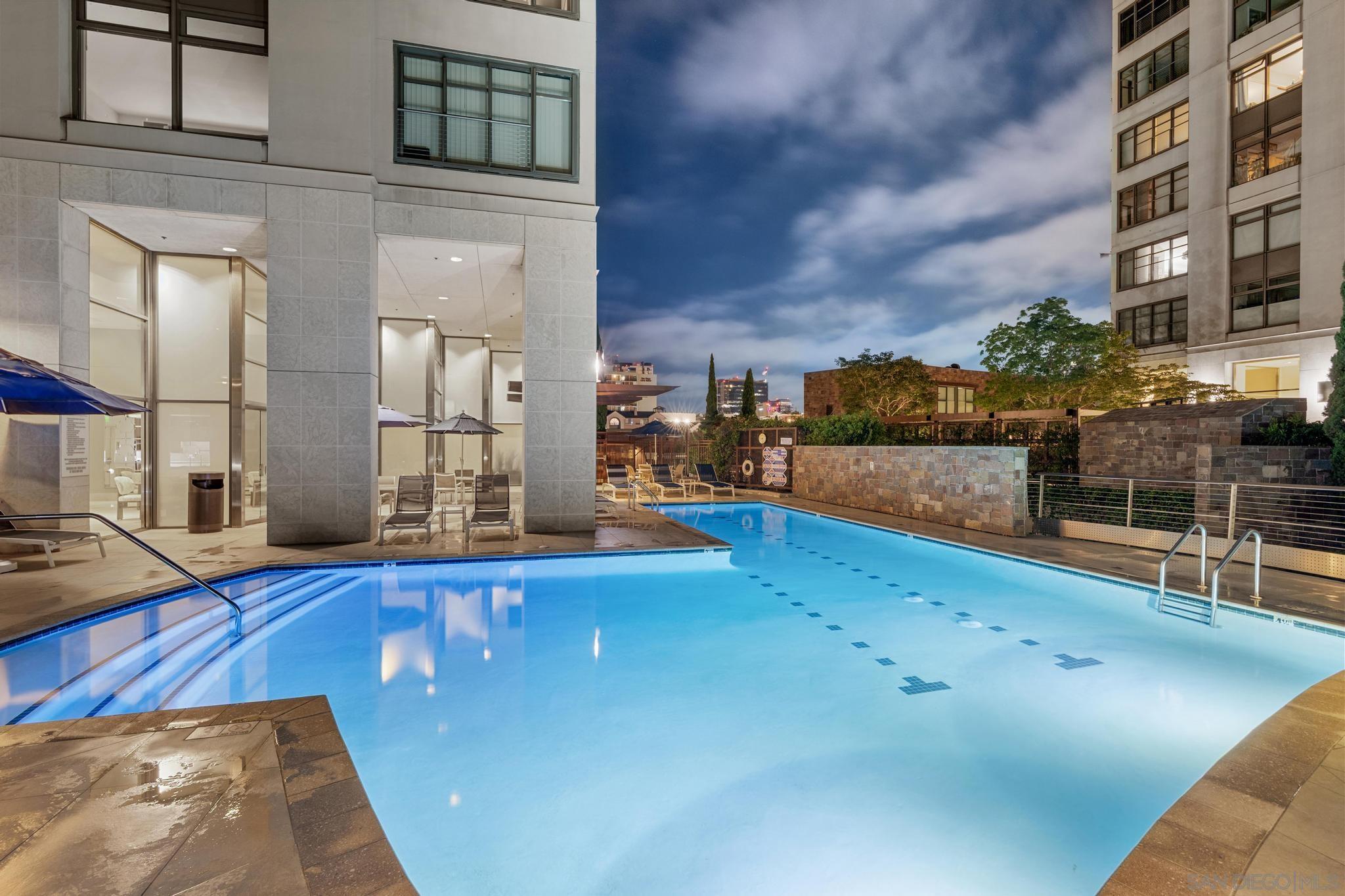 Detail Gallery Image 45 of 52 For 645  Front St  #1604,  San Diego,  CA 92101 - 1 Beds | 2 Baths
