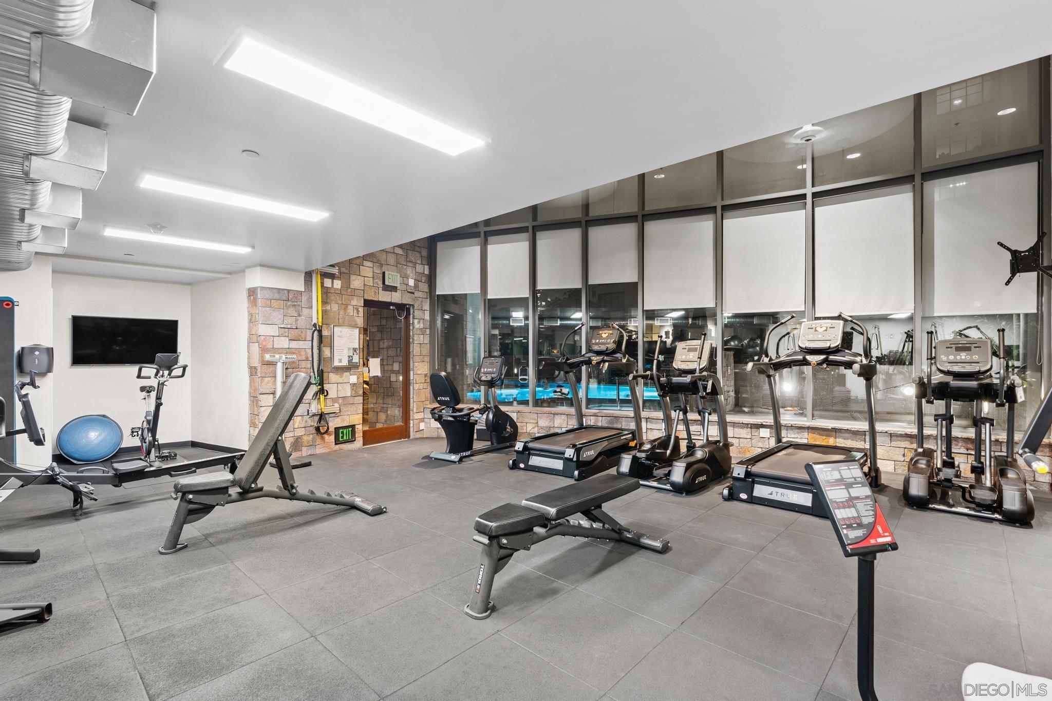 Detail Gallery Image 49 of 52 For 645  Front St  #1604,  San Diego,  CA 92101 - 1 Beds | 2 Baths