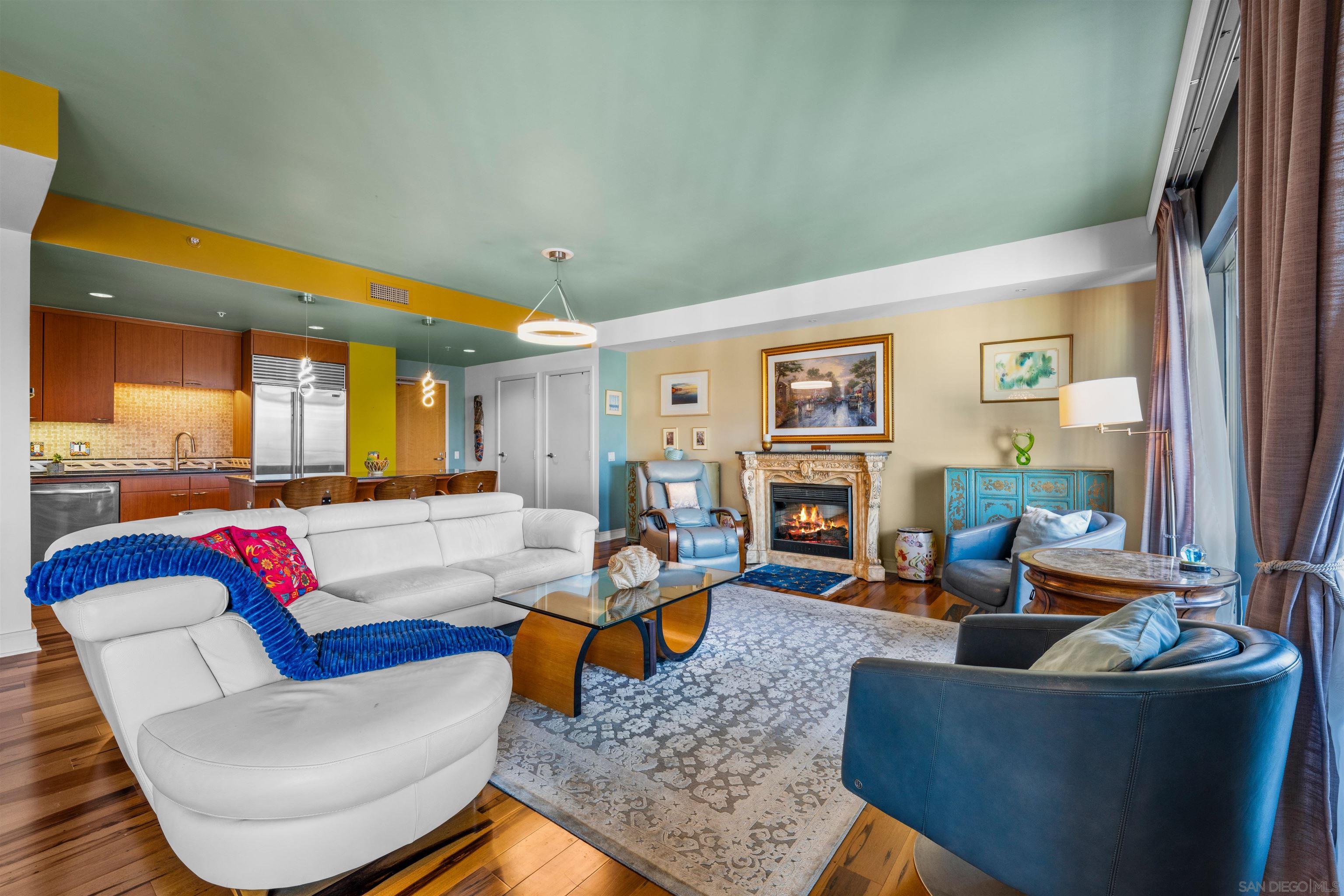 Detail Gallery Image 8 of 52 For 645  Front St  #1604,  San Diego,  CA 92101 - 1 Beds | 2 Baths