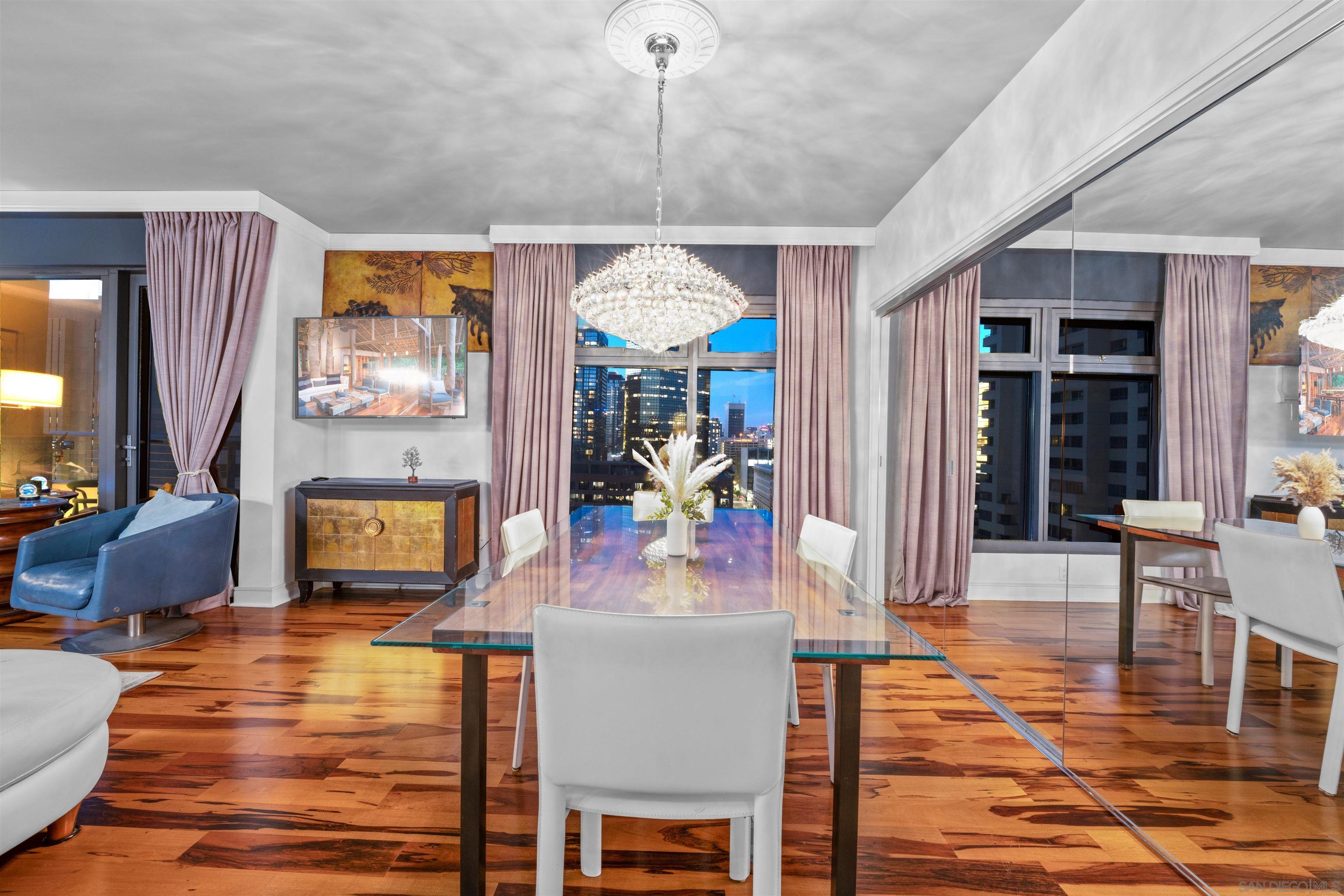 Detail Gallery Image 9 of 52 For 645  Front St  #1604,  San Diego,  CA 92101 - 1 Beds | 2 Baths