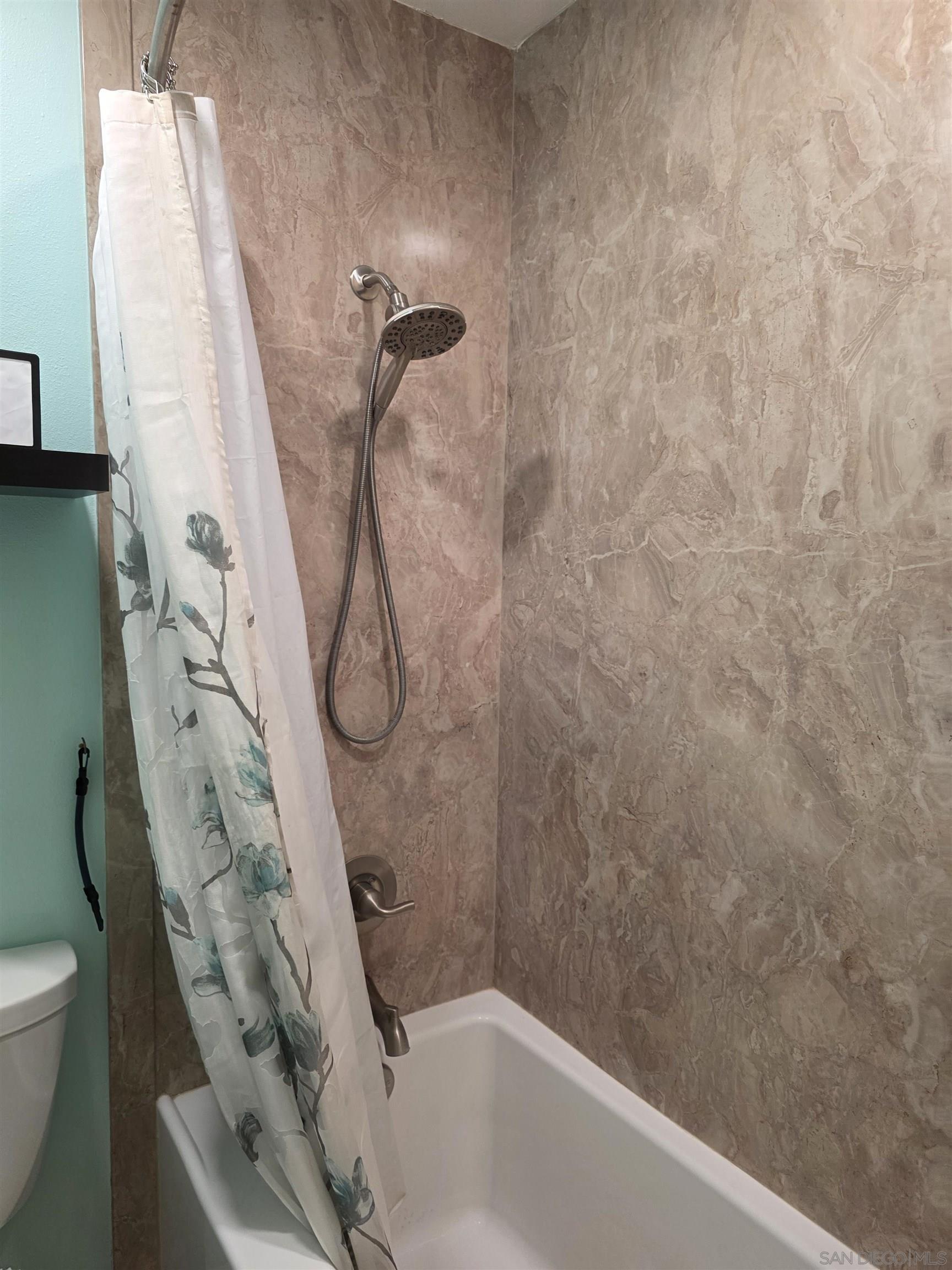 Detail Gallery Image 14 of 25 For 4231  Lowell St  #14,  La Mesa,  CA 91941 - 2 Beds | 1/1 Baths