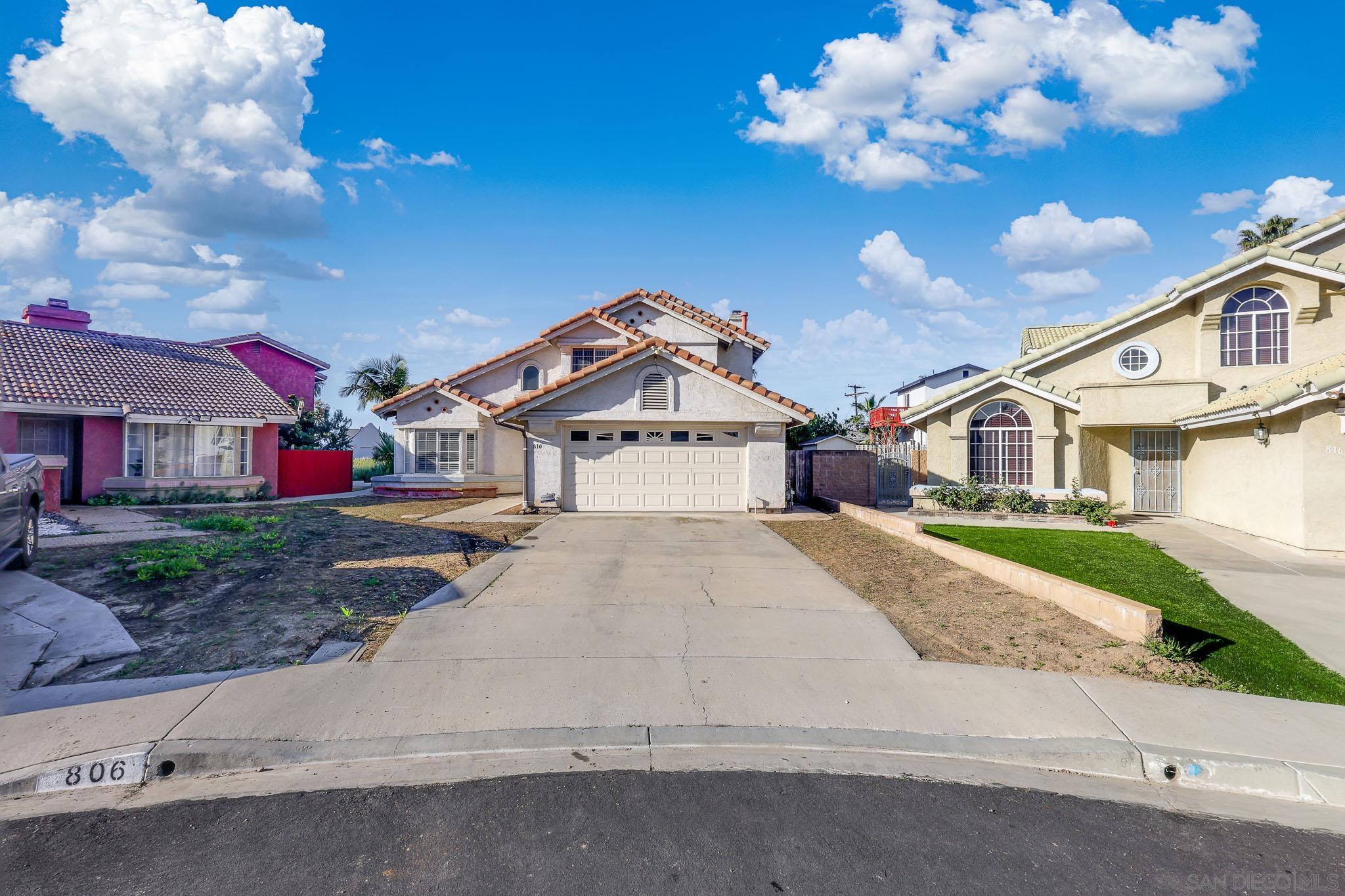 Detail Gallery Image 2 of 42 For 810  Crosspoint Ct, San Diego,  CA 92114 - 4 Beds | 3 Baths