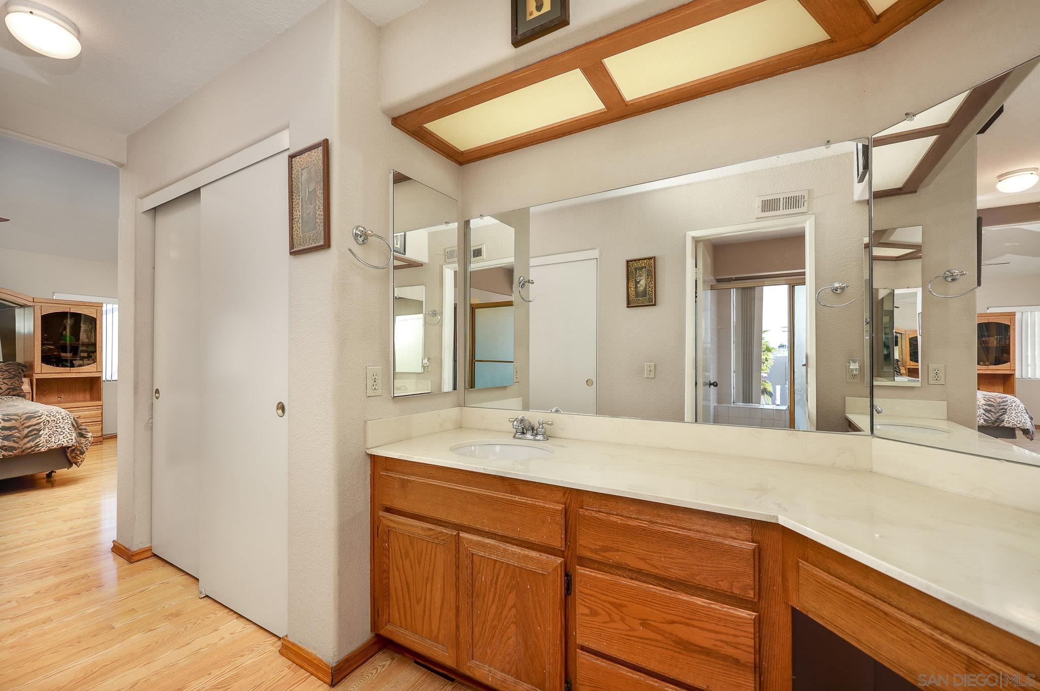 Detail Gallery Image 17 of 42 For 810  Crosspoint Ct, San Diego,  CA 92114 - 4 Beds | 3 Baths