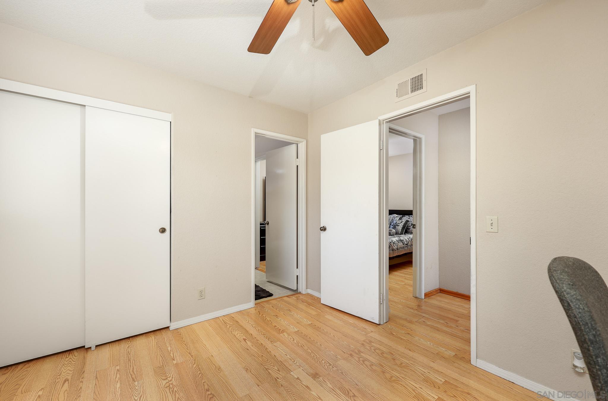 Detail Gallery Image 23 of 42 For 810  Crosspoint Ct, San Diego,  CA 92114 - 4 Beds | 3 Baths