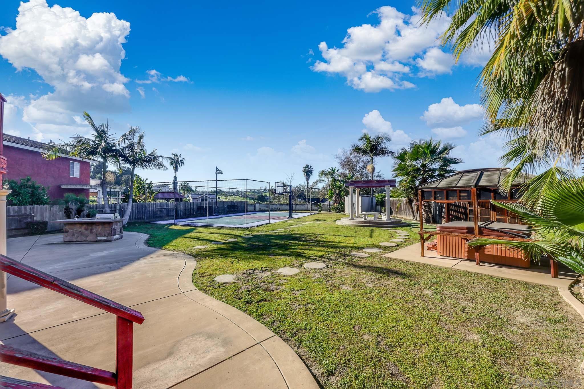 Detail Gallery Image 29 of 42 For 810  Crosspoint Ct, San Diego,  CA 92114 - 4 Beds | 3 Baths