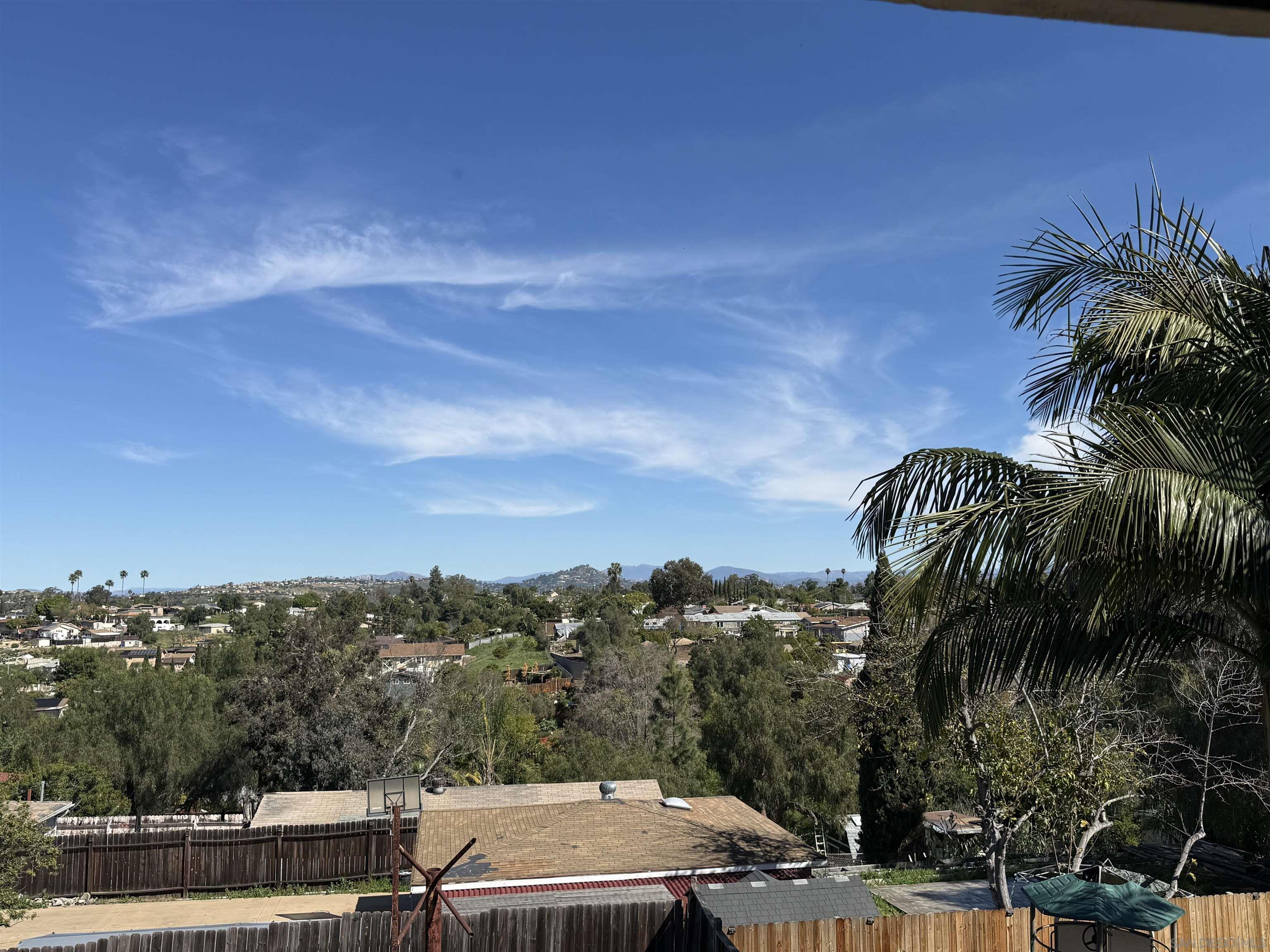 Detail Gallery Image 4 of 7 For 1939  Paradise St, San Diego,  CA 92114 - 5 Beds | 2 Baths