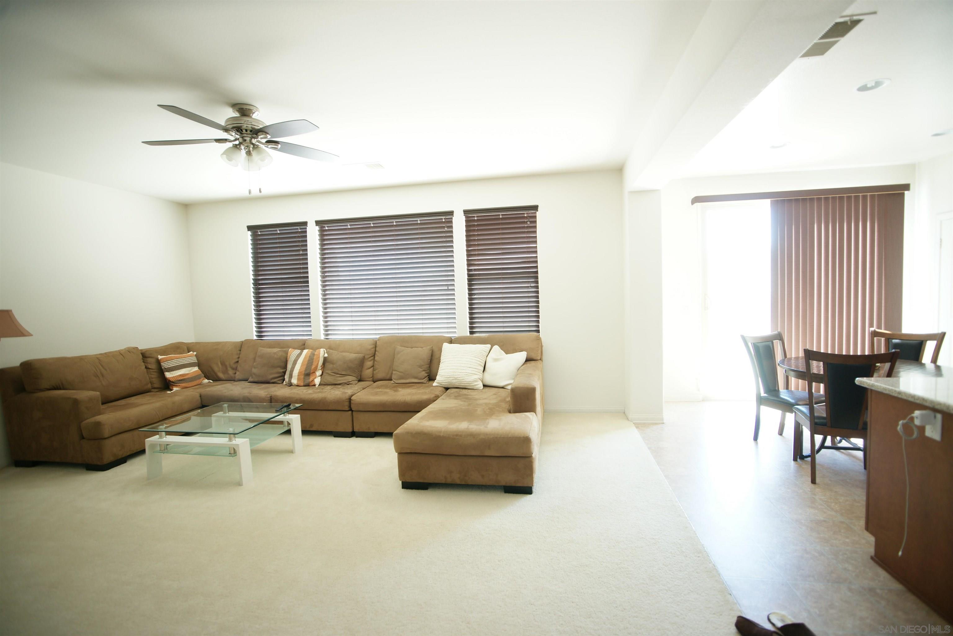 Detail Gallery Image 14 of 53 For 1926  Corte Escena, Chula Vista,  CA 91914 - 5 Beds | 3/1 Baths