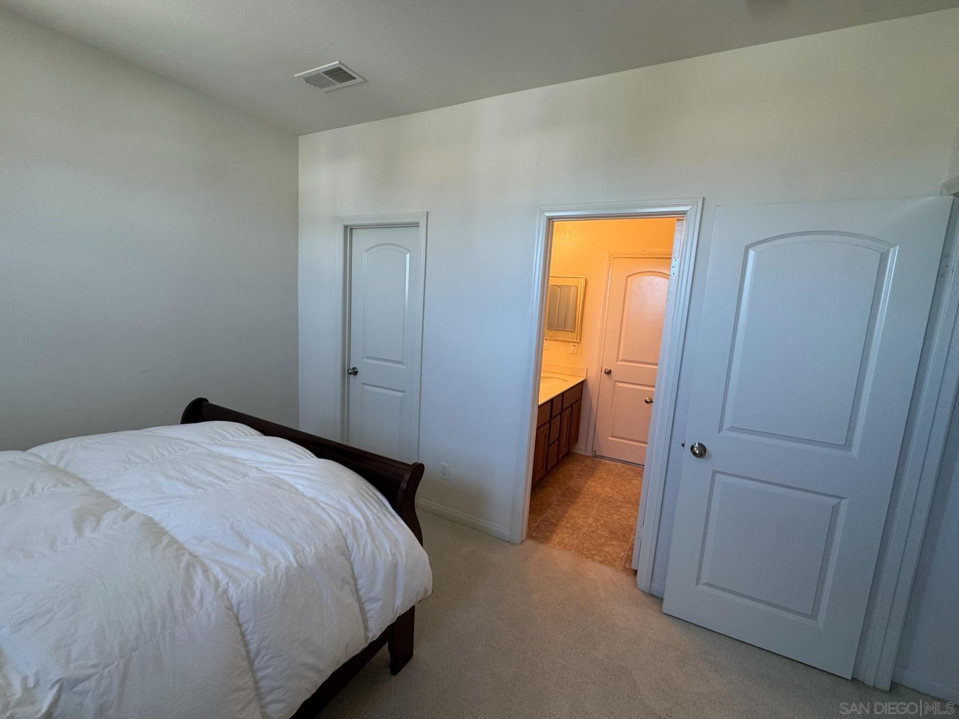 Detail Gallery Image 18 of 53 For 1926  Corte Escena, Chula Vista,  CA 91914 - 5 Beds | 3/1 Baths