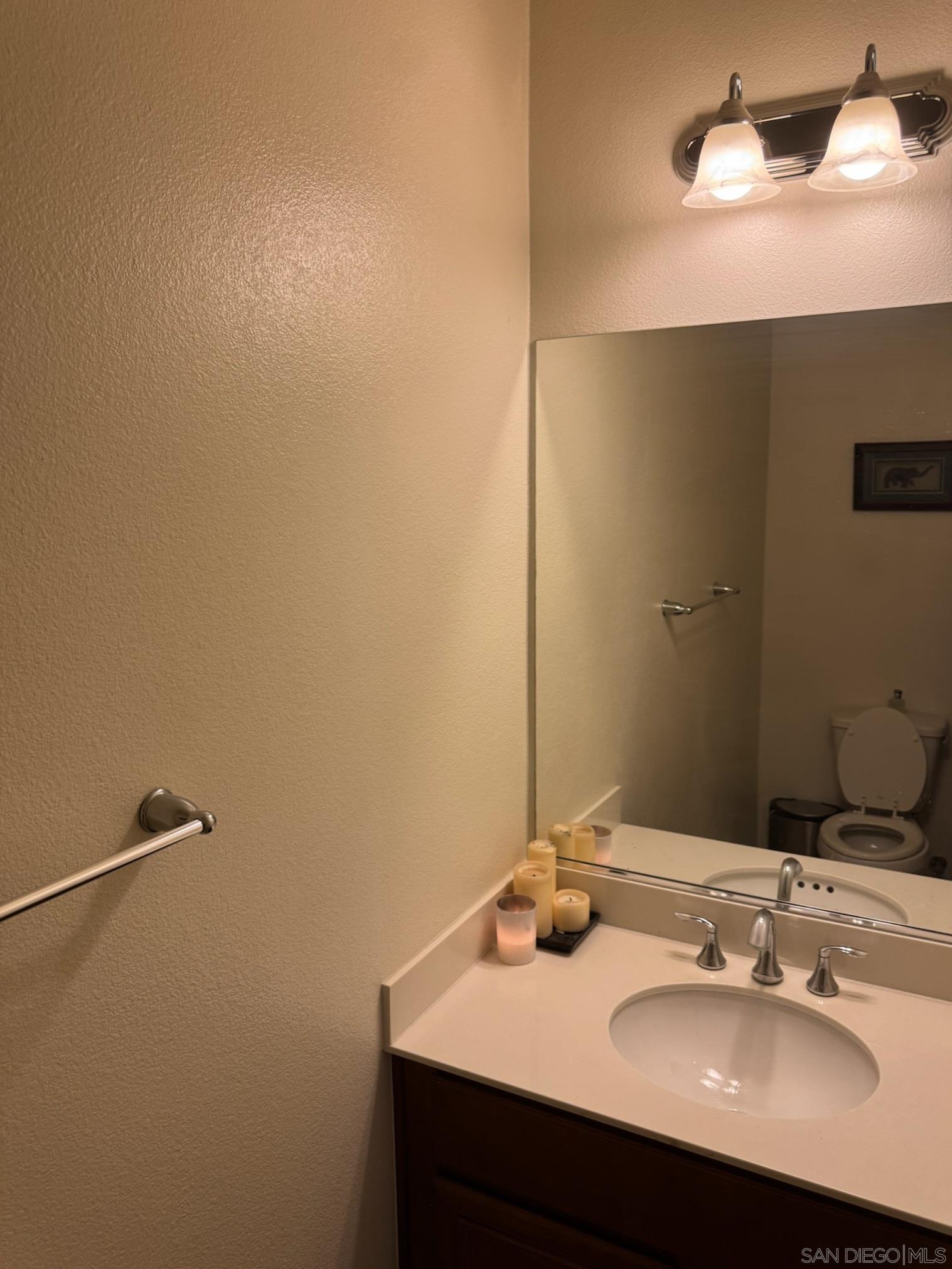 Detail Gallery Image 21 of 53 For 1926  Corte Escena, Chula Vista,  CA 91914 - 5 Beds | 3/1 Baths