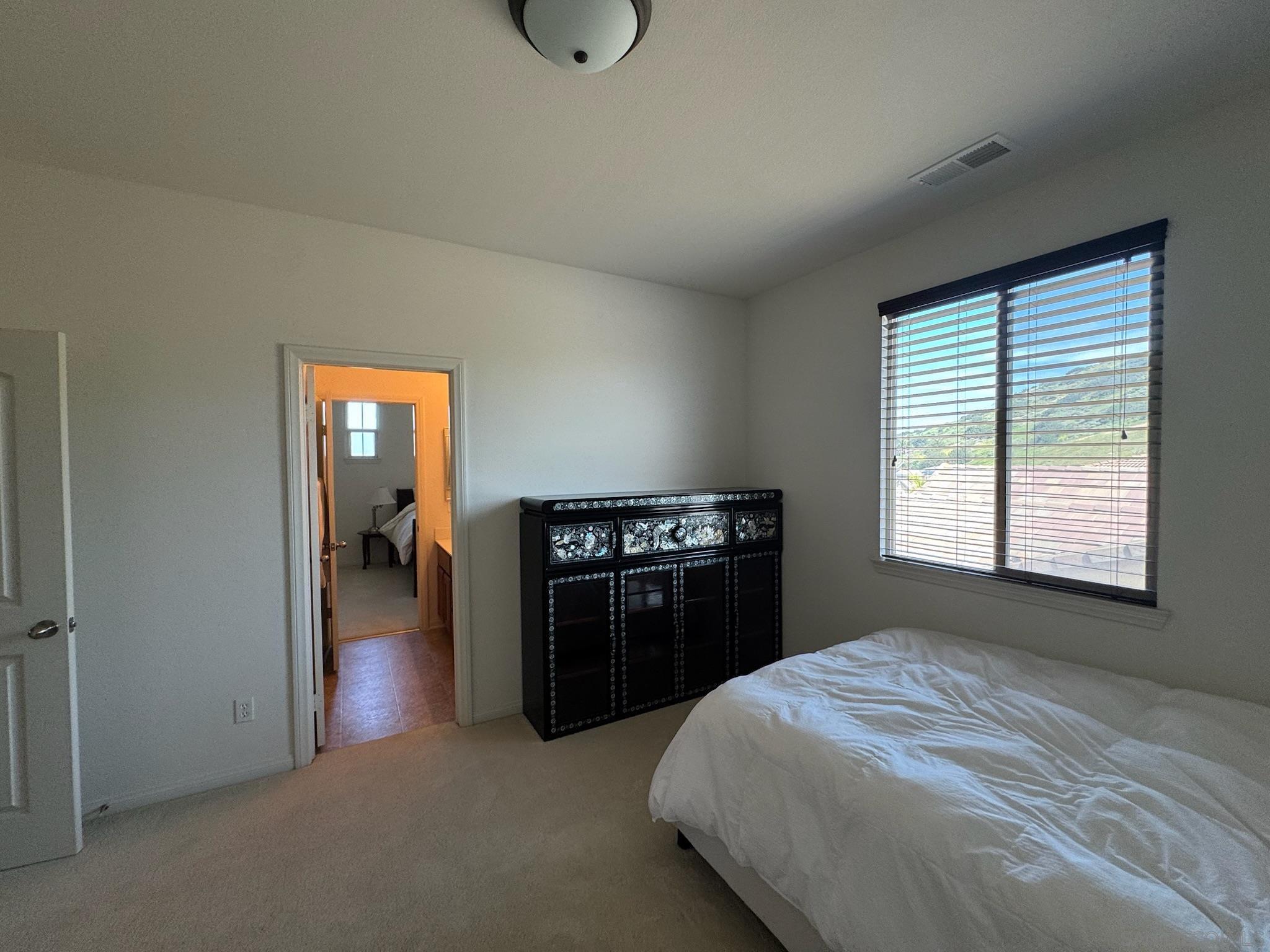 Detail Gallery Image 35 of 45 For 1926  Corte Escena, Chula Vista,  CA 91914 - 5 Beds | 3/1 Baths