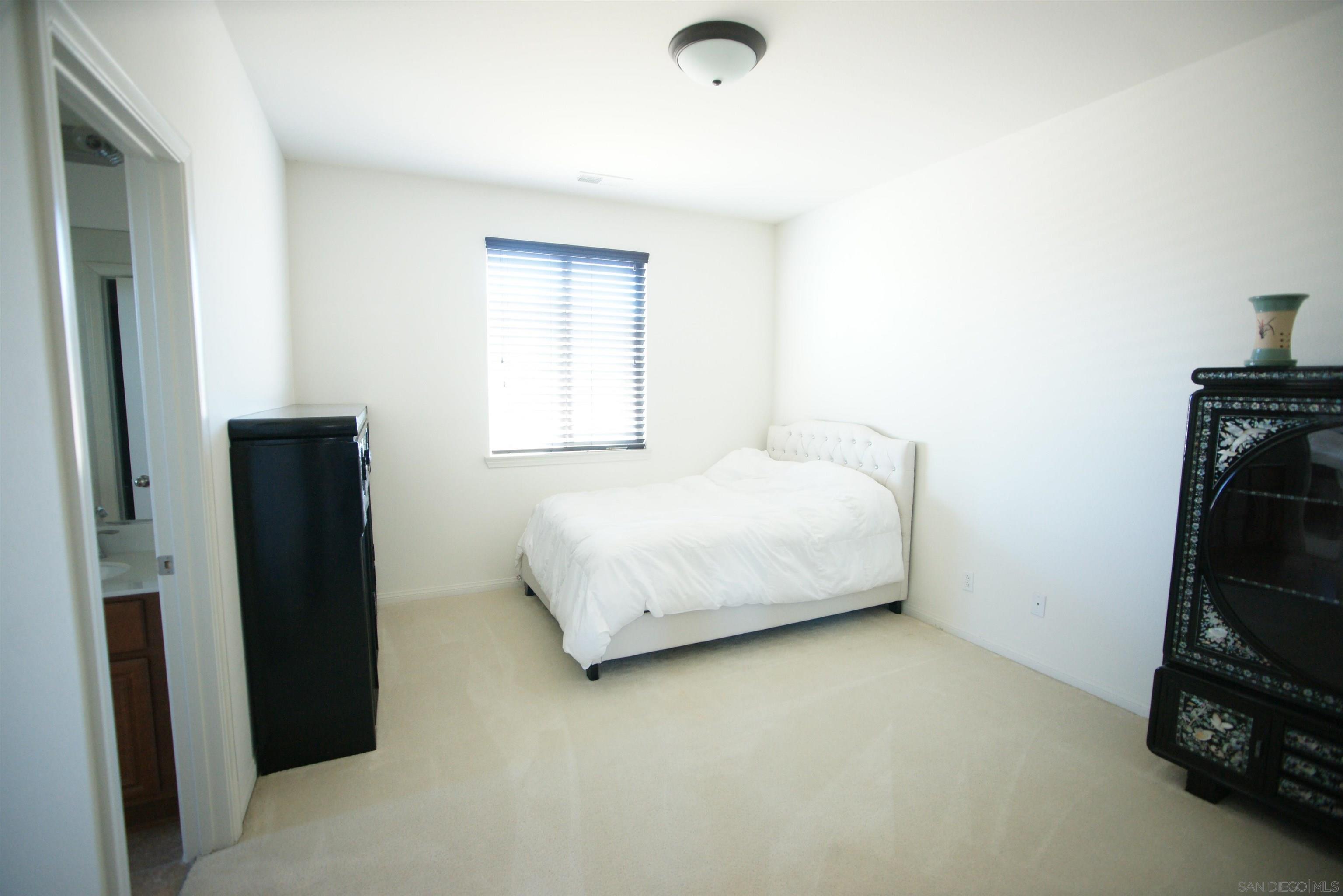 Detail Gallery Image 37 of 53 For 1926  Corte Escena, Chula Vista,  CA 91914 - 5 Beds | 3/1 Baths