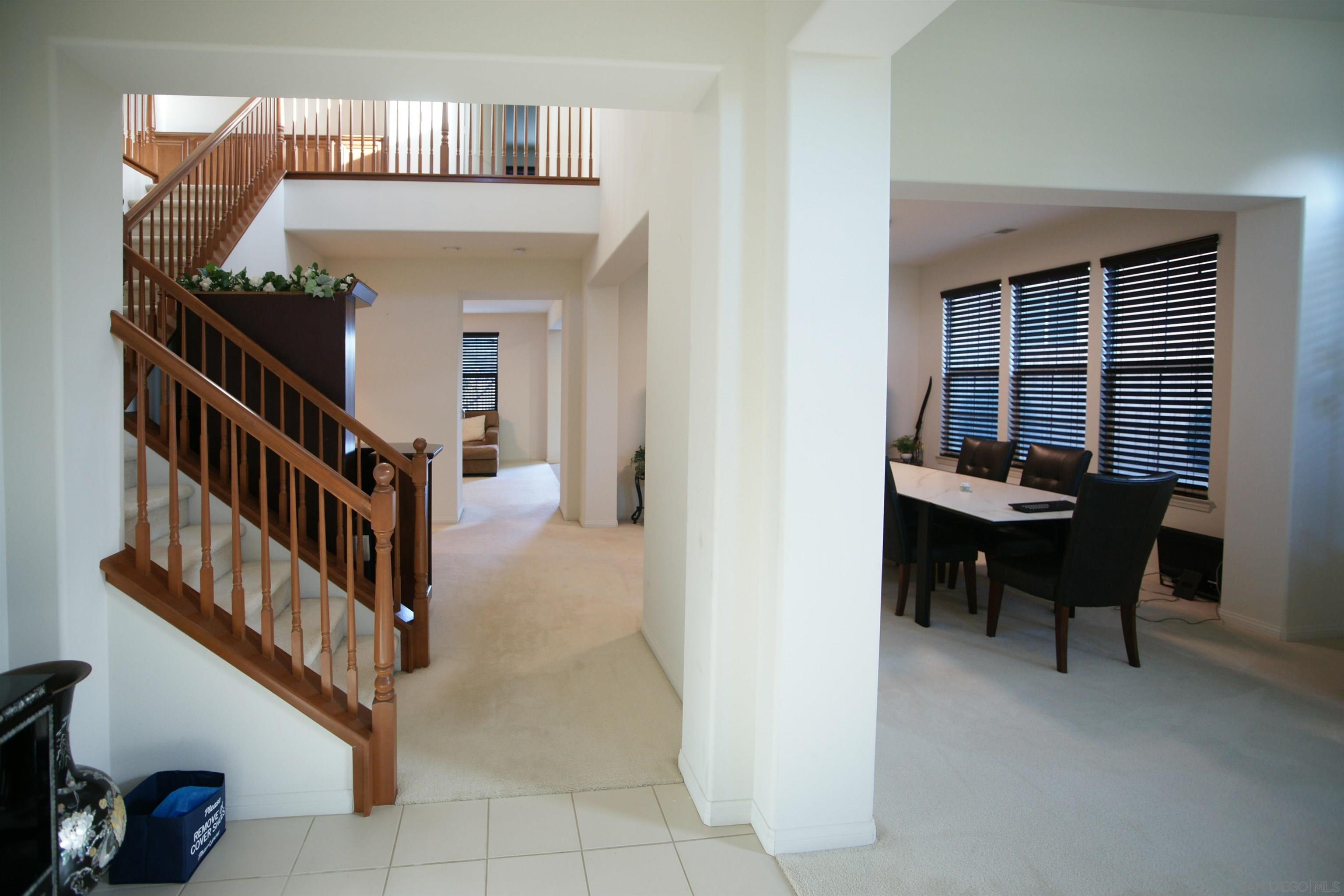 Detail Gallery Image 5 of 53 For 1926  Corte Escena, Chula Vista,  CA 91914 - 5 Beds | 3/1 Baths